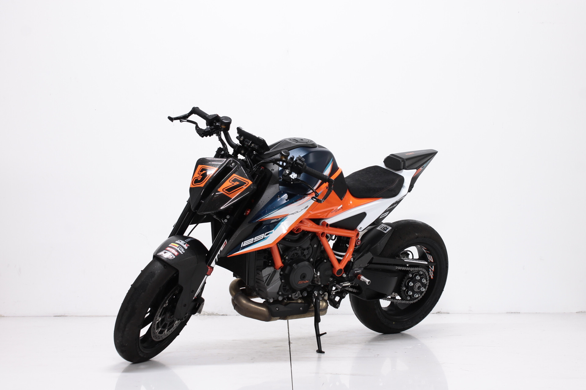 KTM 1290 Super Duke RR-showroom-element-3