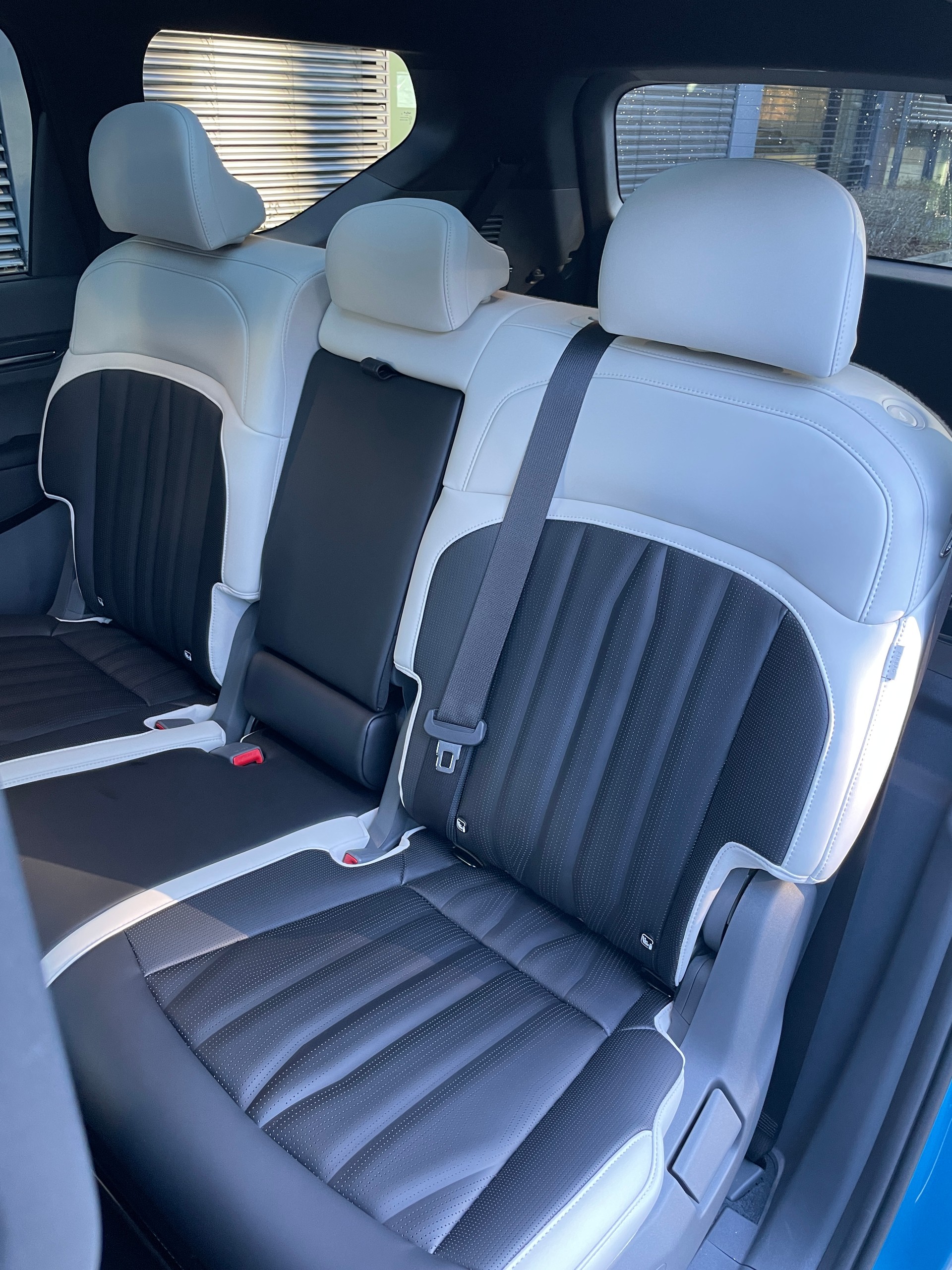 KIA EV9 99,8 kWh GT-Line 4x4 mit Panoramadach, 7-Sitzer-image-16