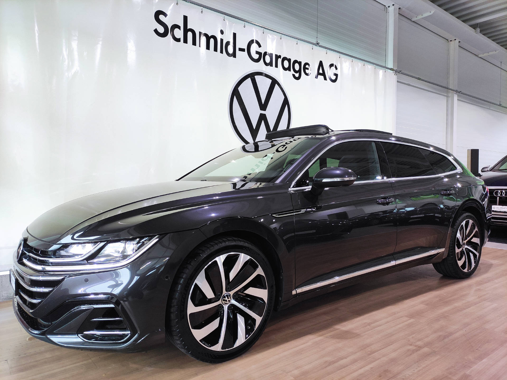 VW Arteon Shooting Brake 2.0 TSI R-Line DSG 4m-showroom-element-1