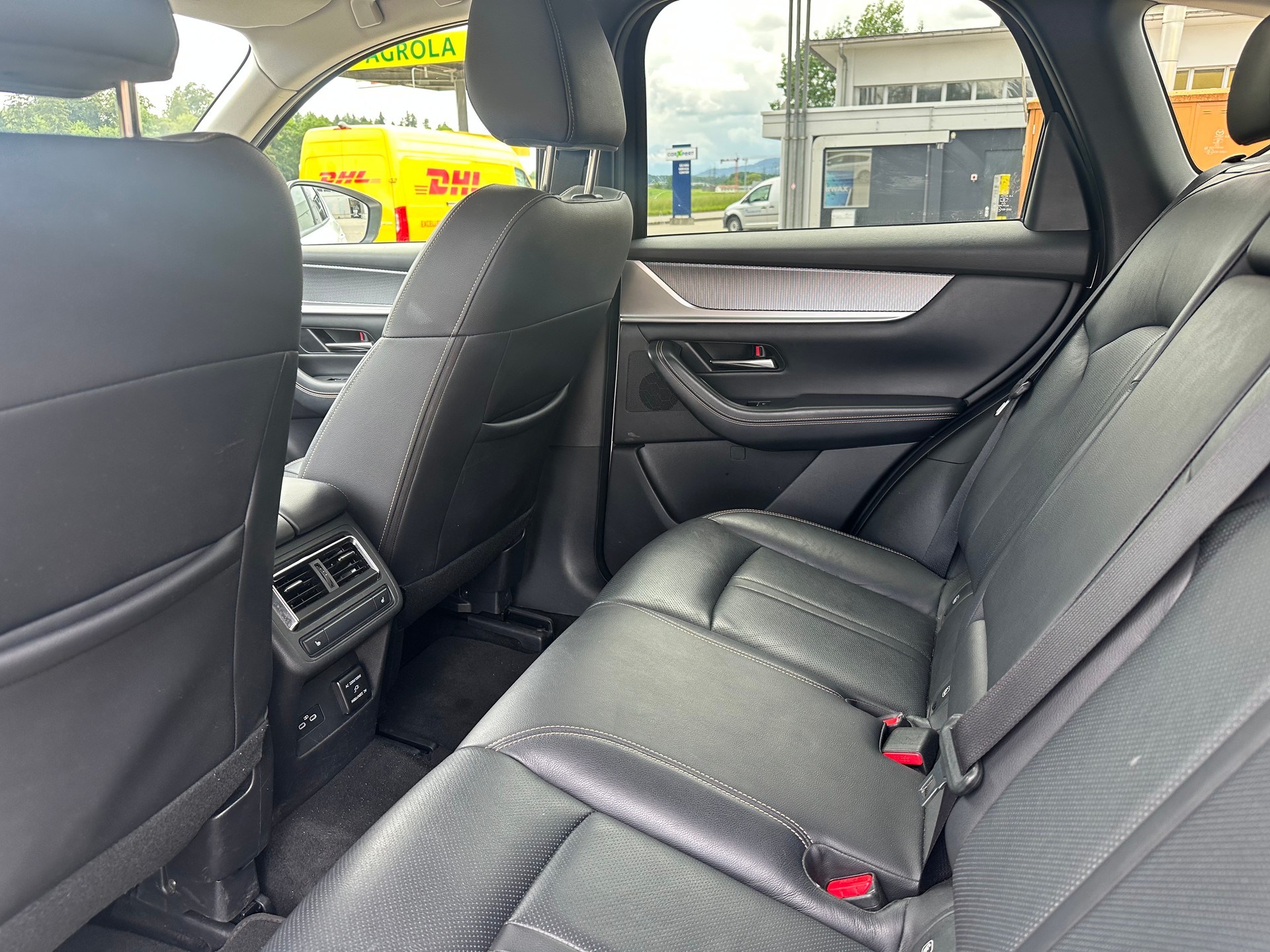 MAZDA CX 60 - 2.5 PHEV Homura-image-5