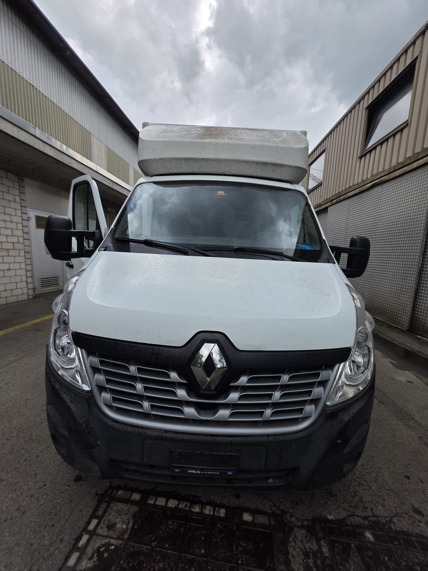 RENAULT 2.3 dCi 145 TwinTurbo-image-0