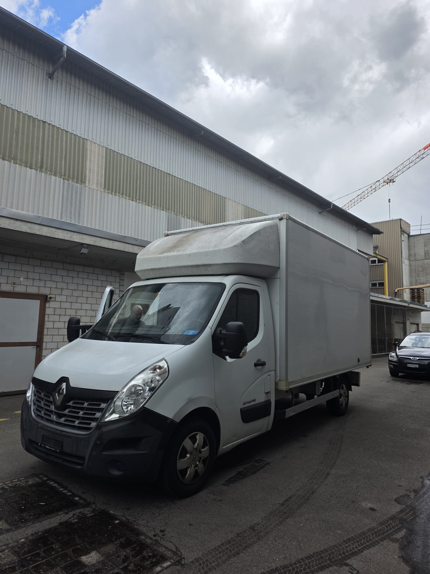 RENAULT 2.3 dCi 145 TwinTurbo-image-3