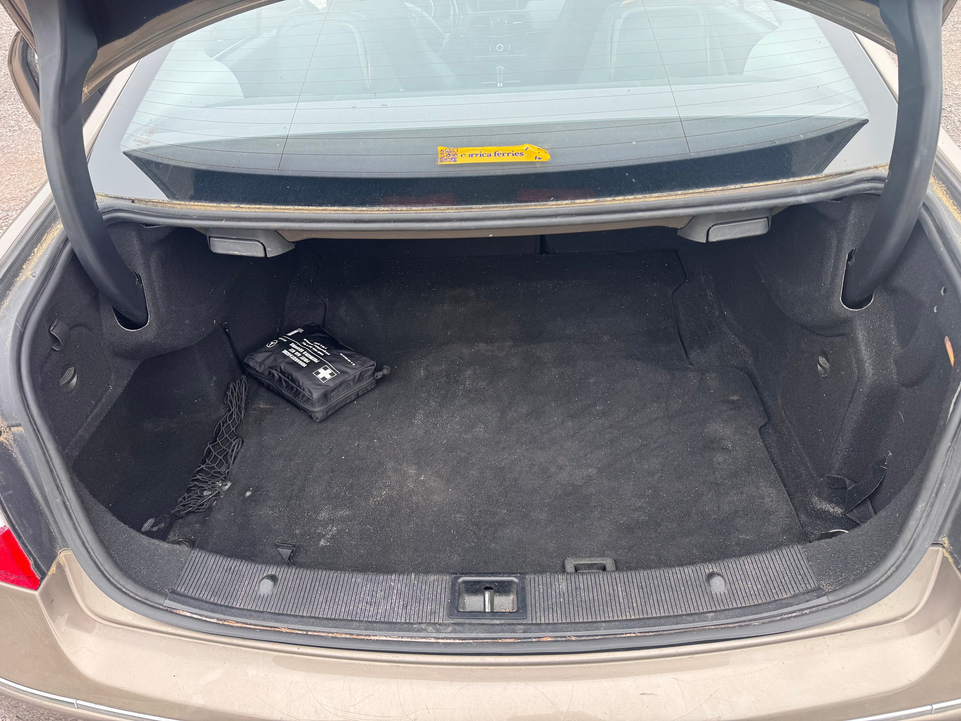 MERCEDES-BENZ E 350 CGI BlueEfficiency 7G-Tronic-image-10