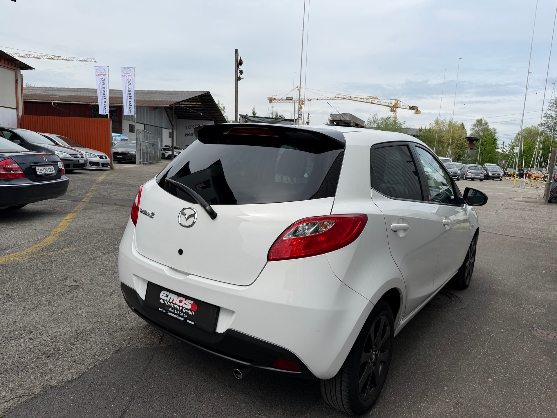 MAZDA 2 1.3i 16V Voila ma Suisse Edition-image-5