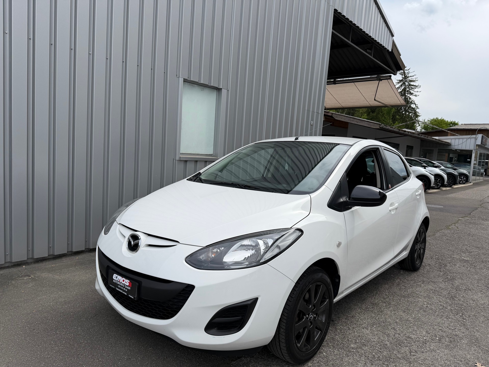 MAZDA 2 1.3i 16V Voila ma Suisse Edition-image-0