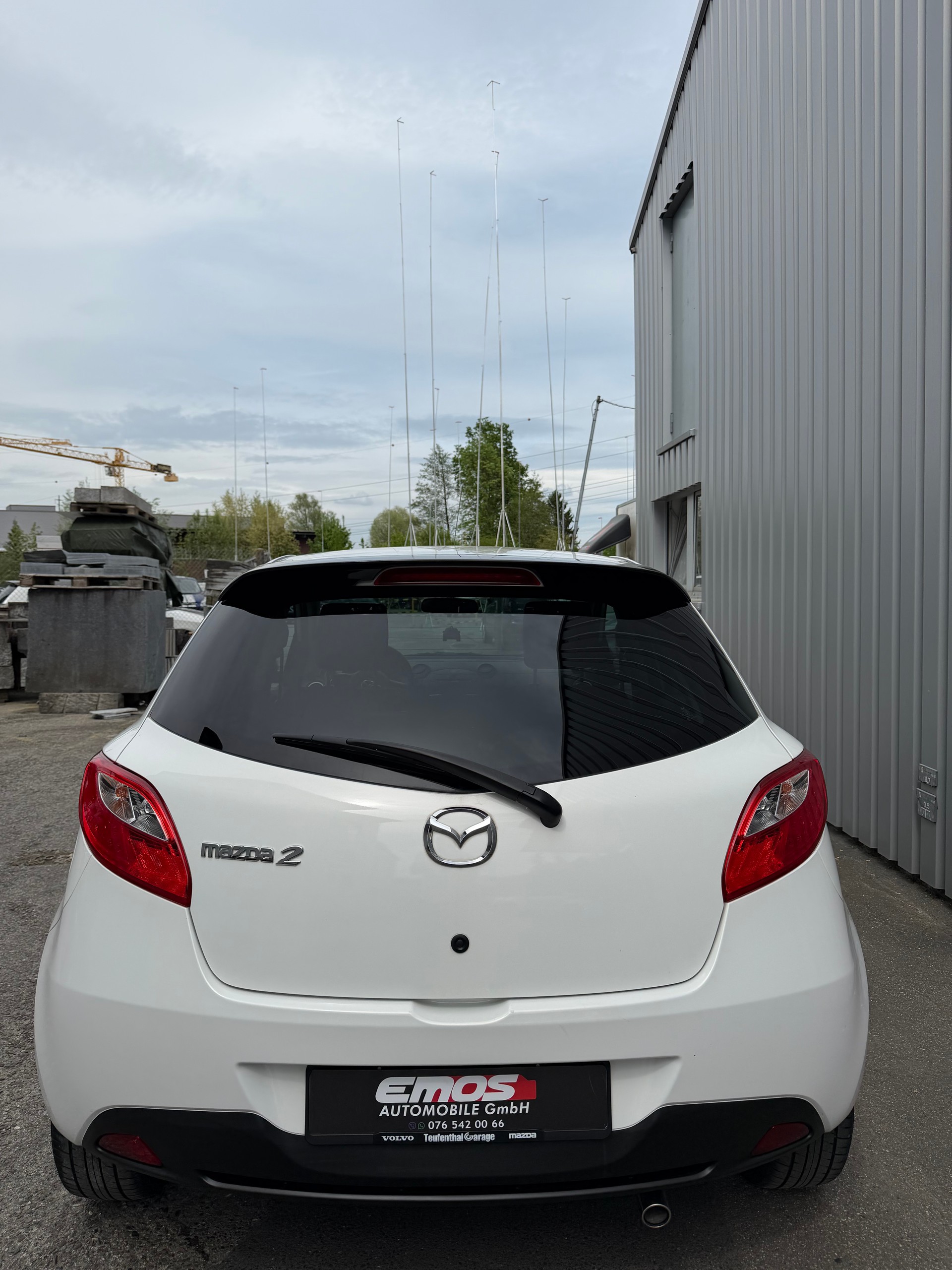 MAZDA 2 1.3i 16V Voila ma Suisse Edition-image-6