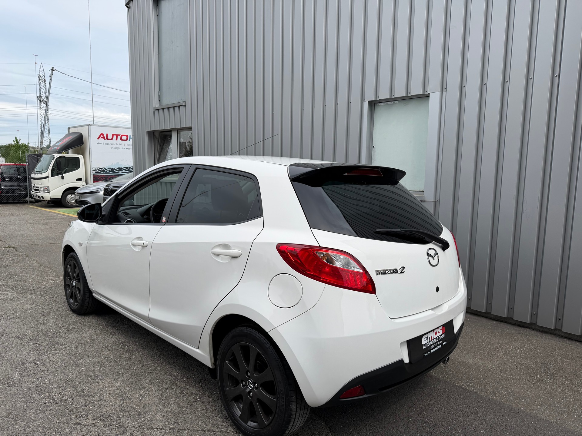 MAZDA 2 1.3i 16V Voila ma Suisse Edition-image-4