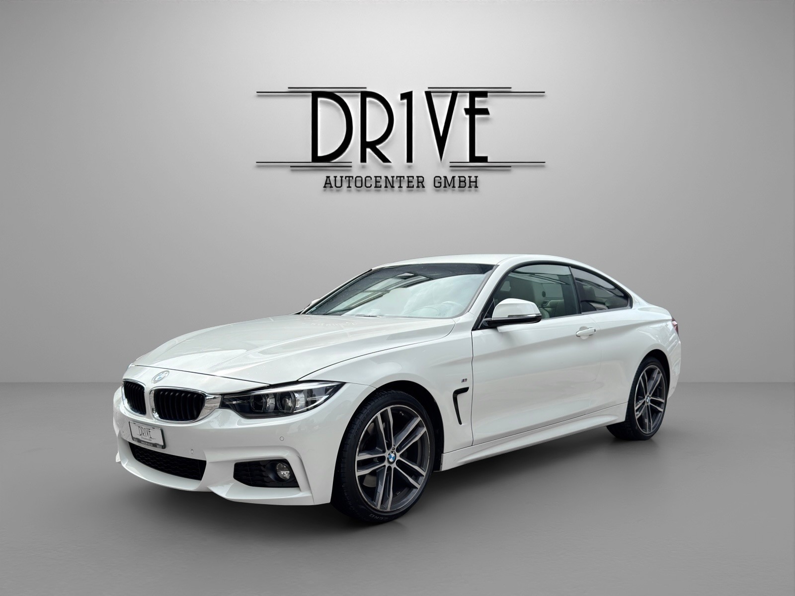 BMW 430i Coupé xDrive M Sport Steptronic-image-0