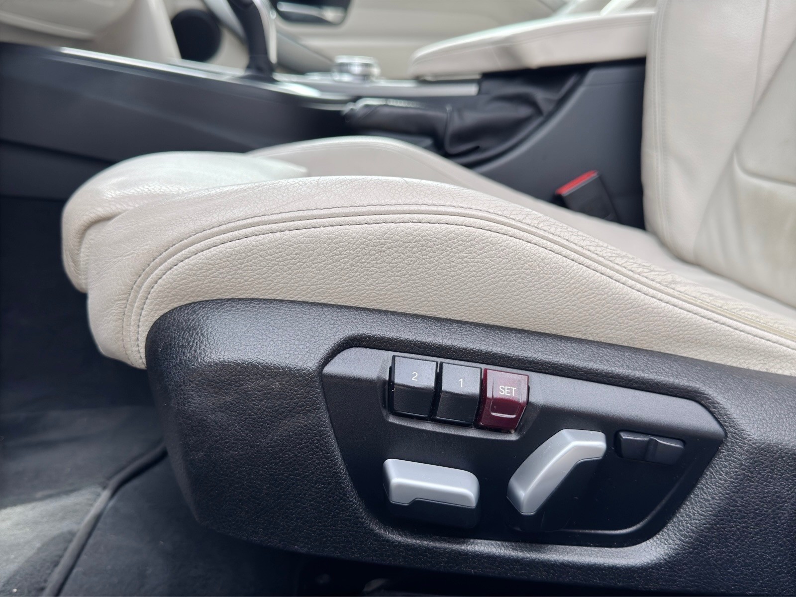 BMW 430i Coupé xDrive M Sport Steptronic-image-17