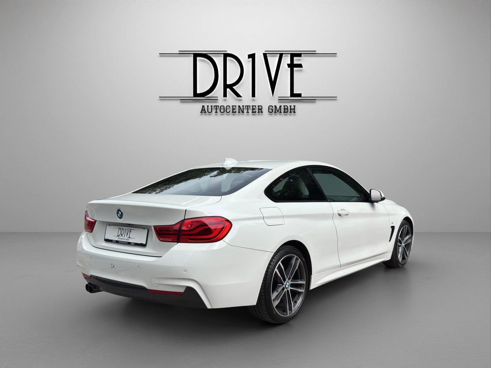 BMW 430i Coupé xDrive M Sport Steptronic-image-4