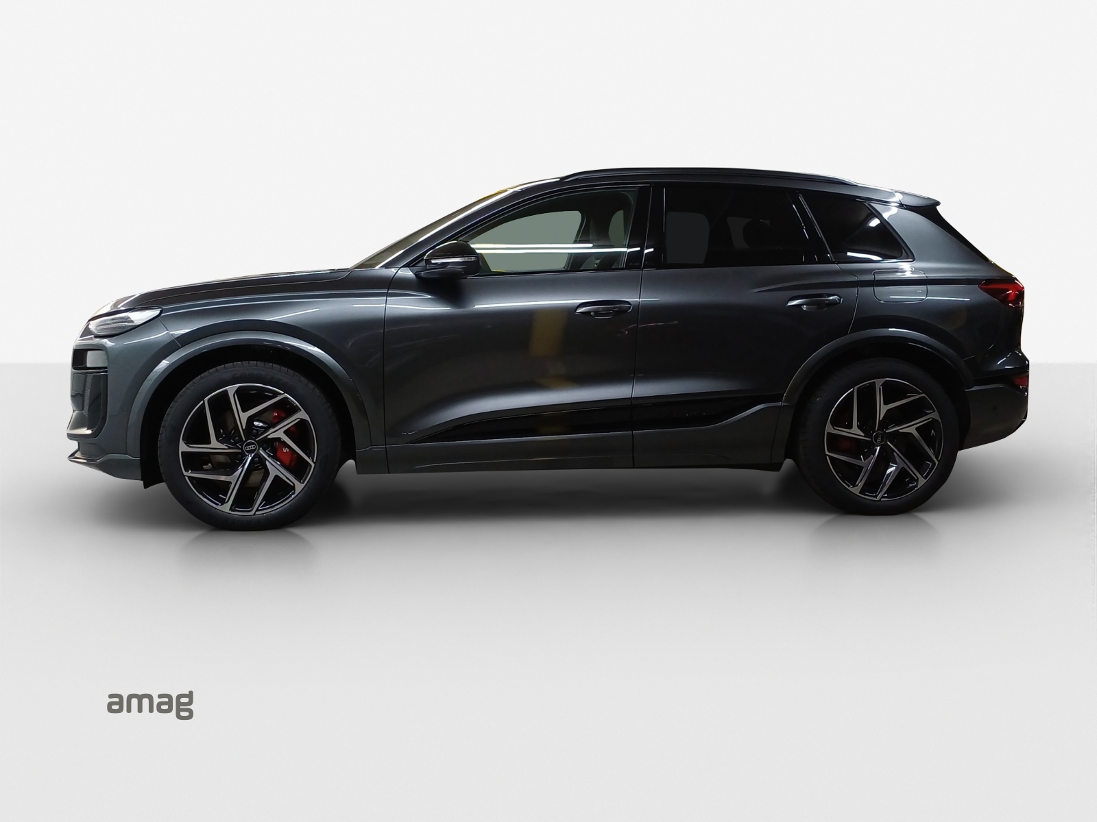 AUDI SQ6 e-tron quattro-image-1