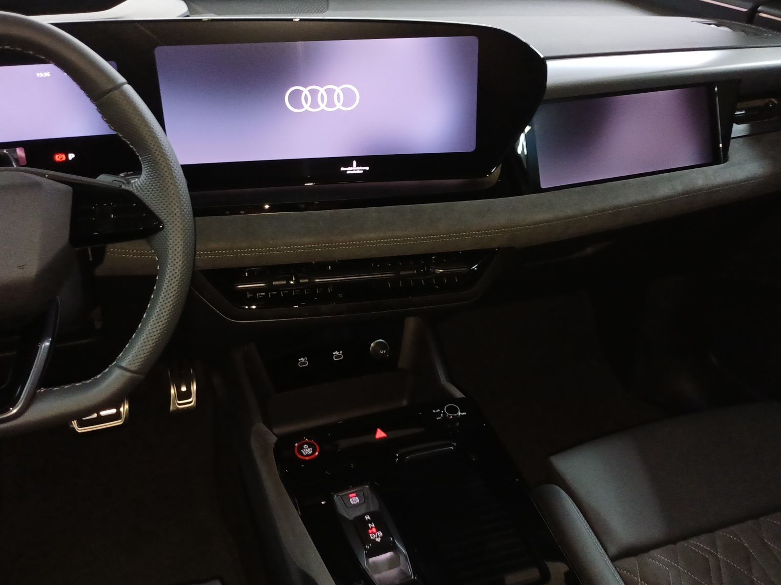 AUDI SQ6 e-tron quattro-image-10