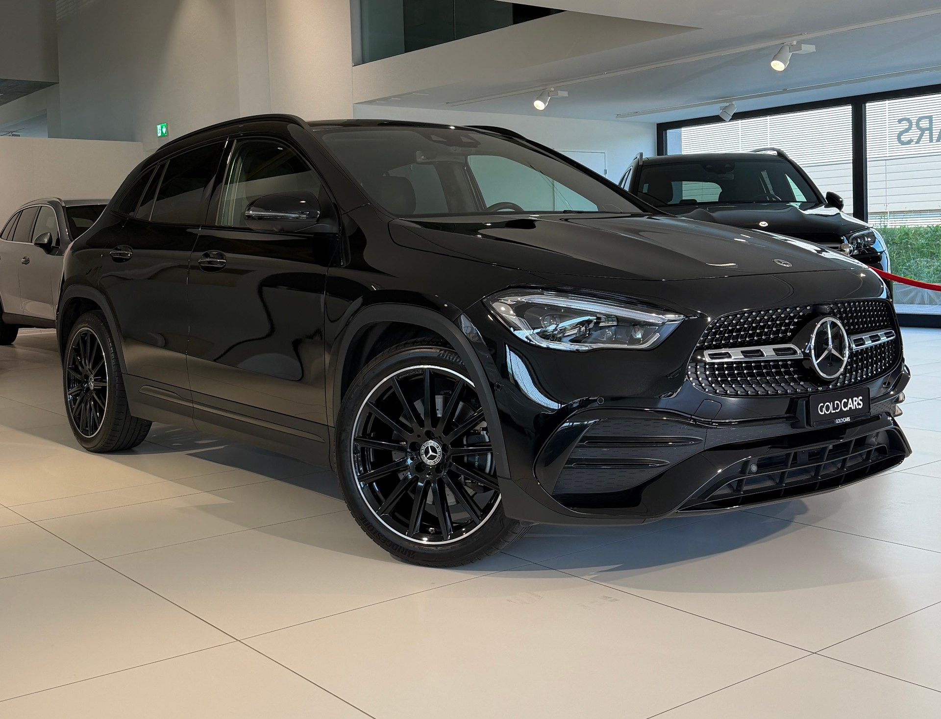 MERCEDES-BENZ GLA 250 4Matic AMG Line 8G-DCT-image-0