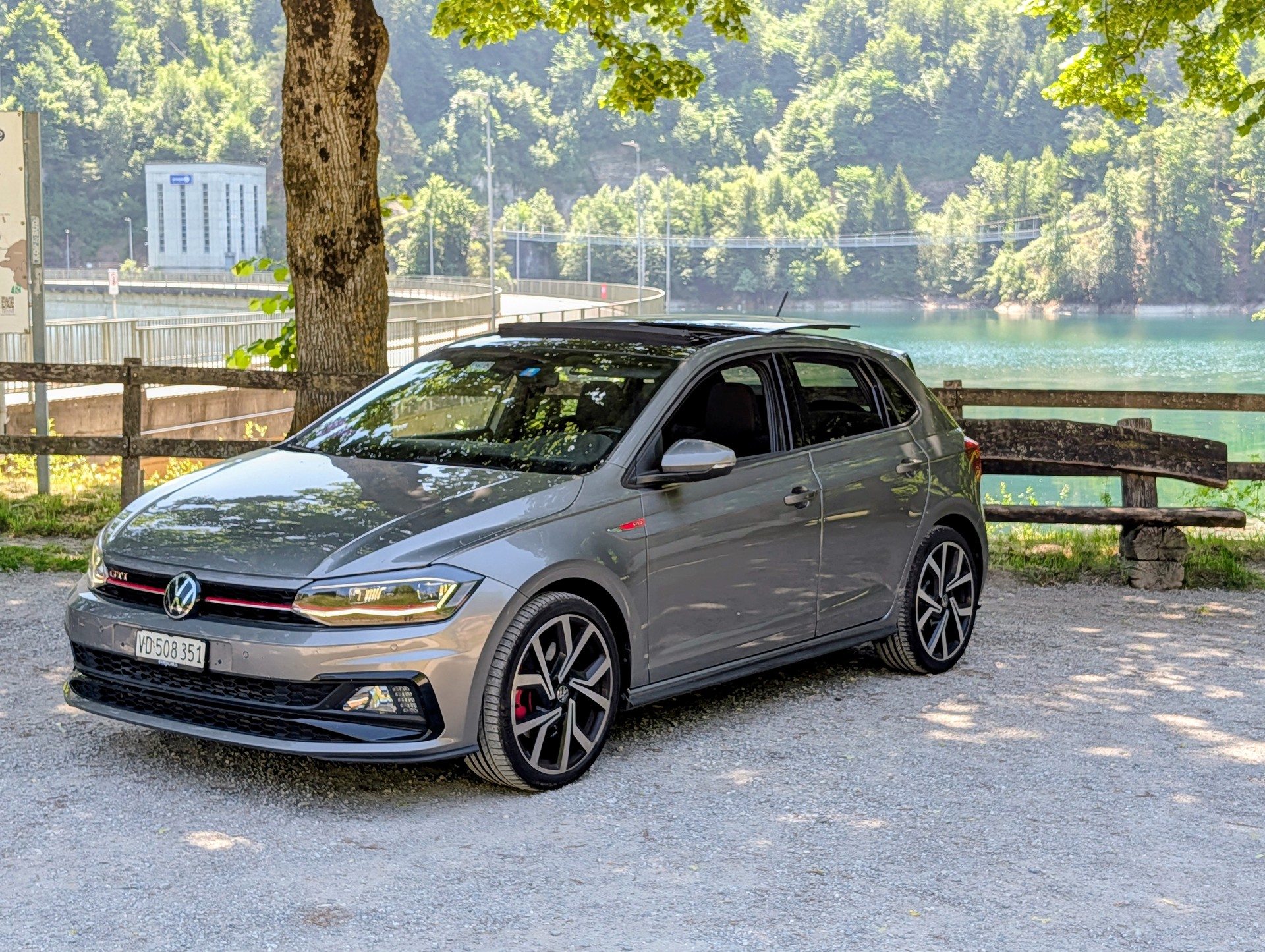 VW GTI-image-1