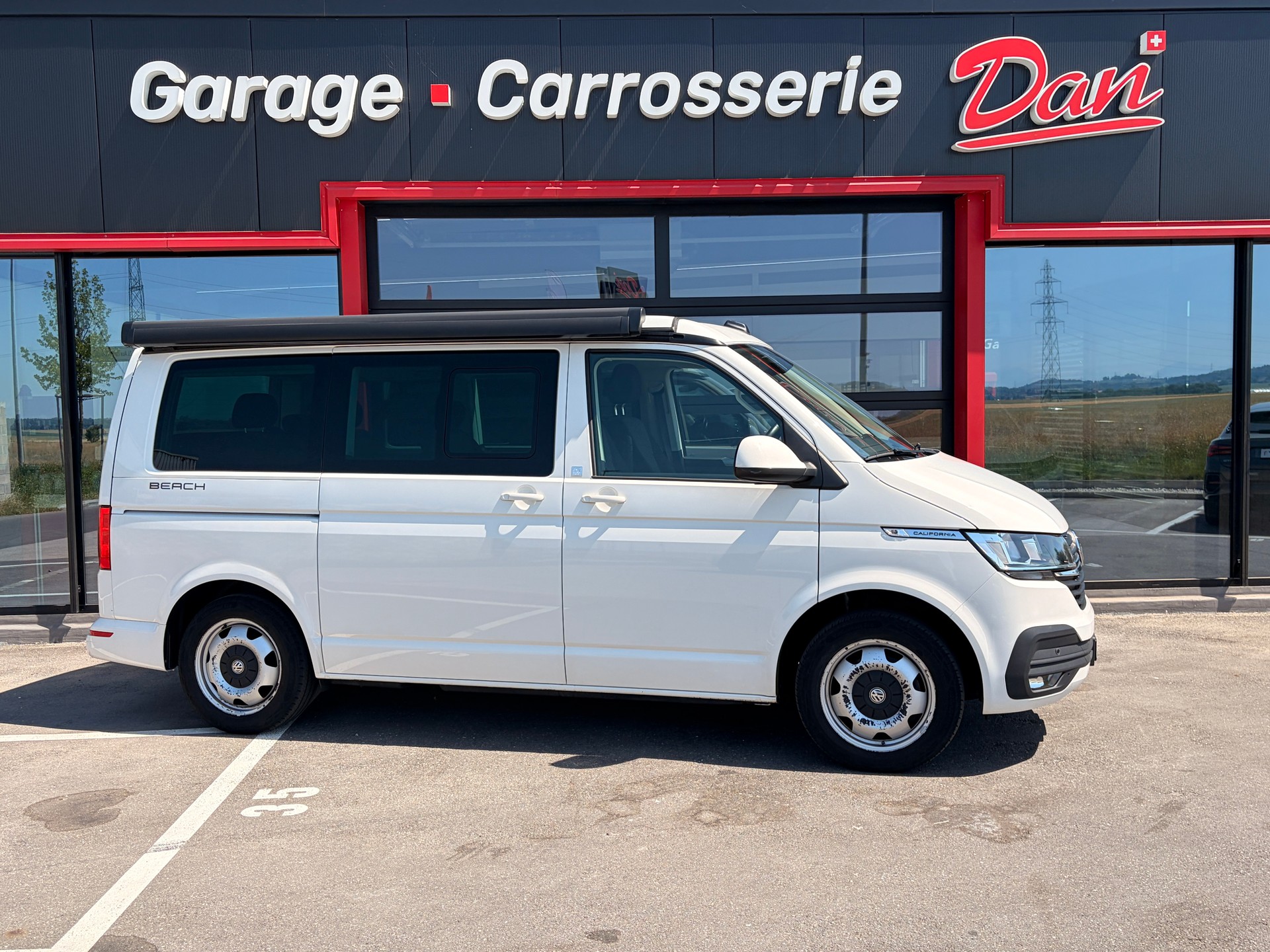 VW T6.1 California 2.0 TDI Beach Liberty DSG-image-1