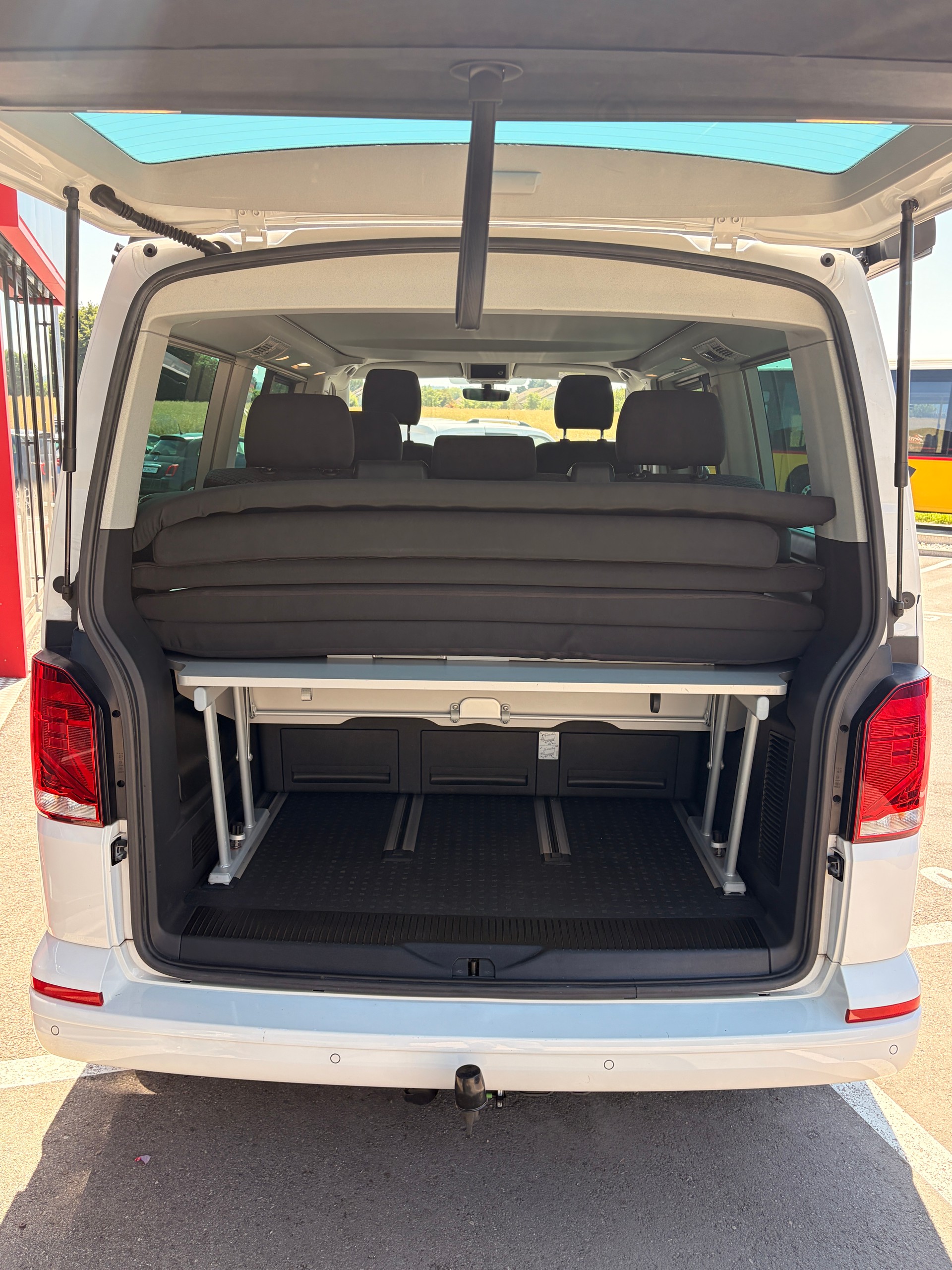 VW T6.1 California 2.0 TDI Beach Liberty DSG-image-6