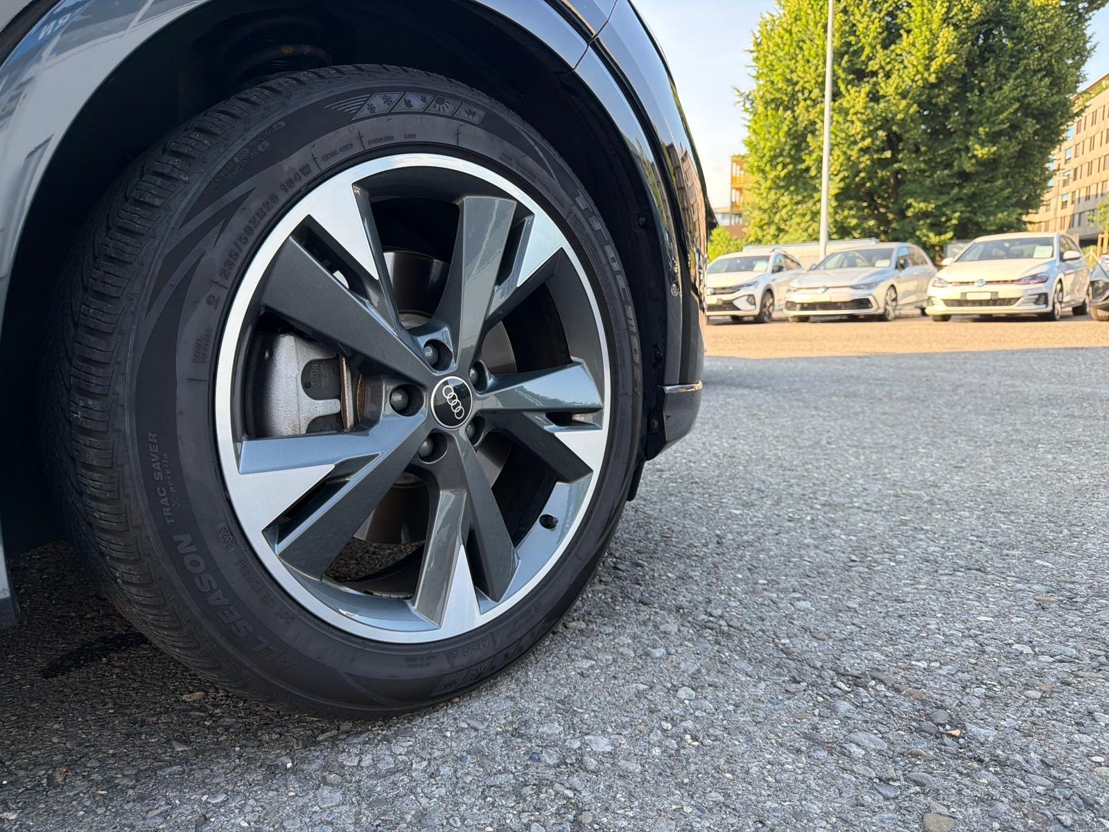 AUDI Q4 Sportback S-LINE e-tron 40-image-16