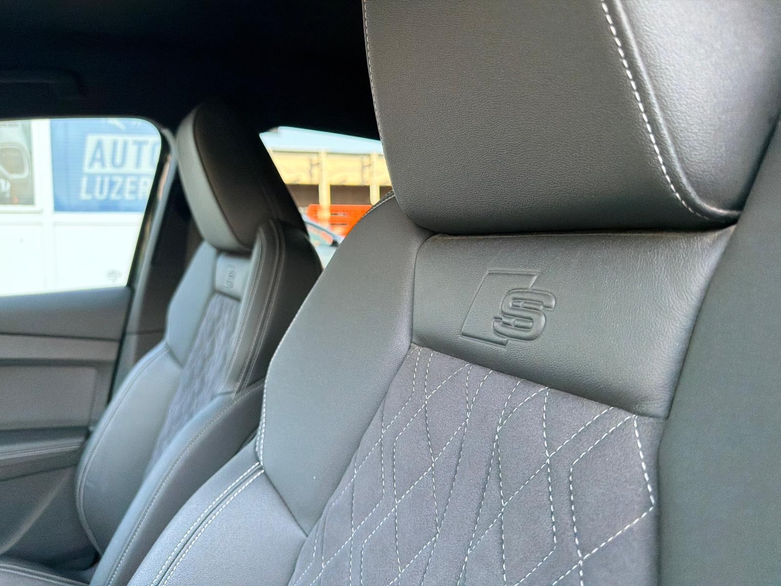 AUDI Q4 Sportback S-LINE e-tron 40-image-15