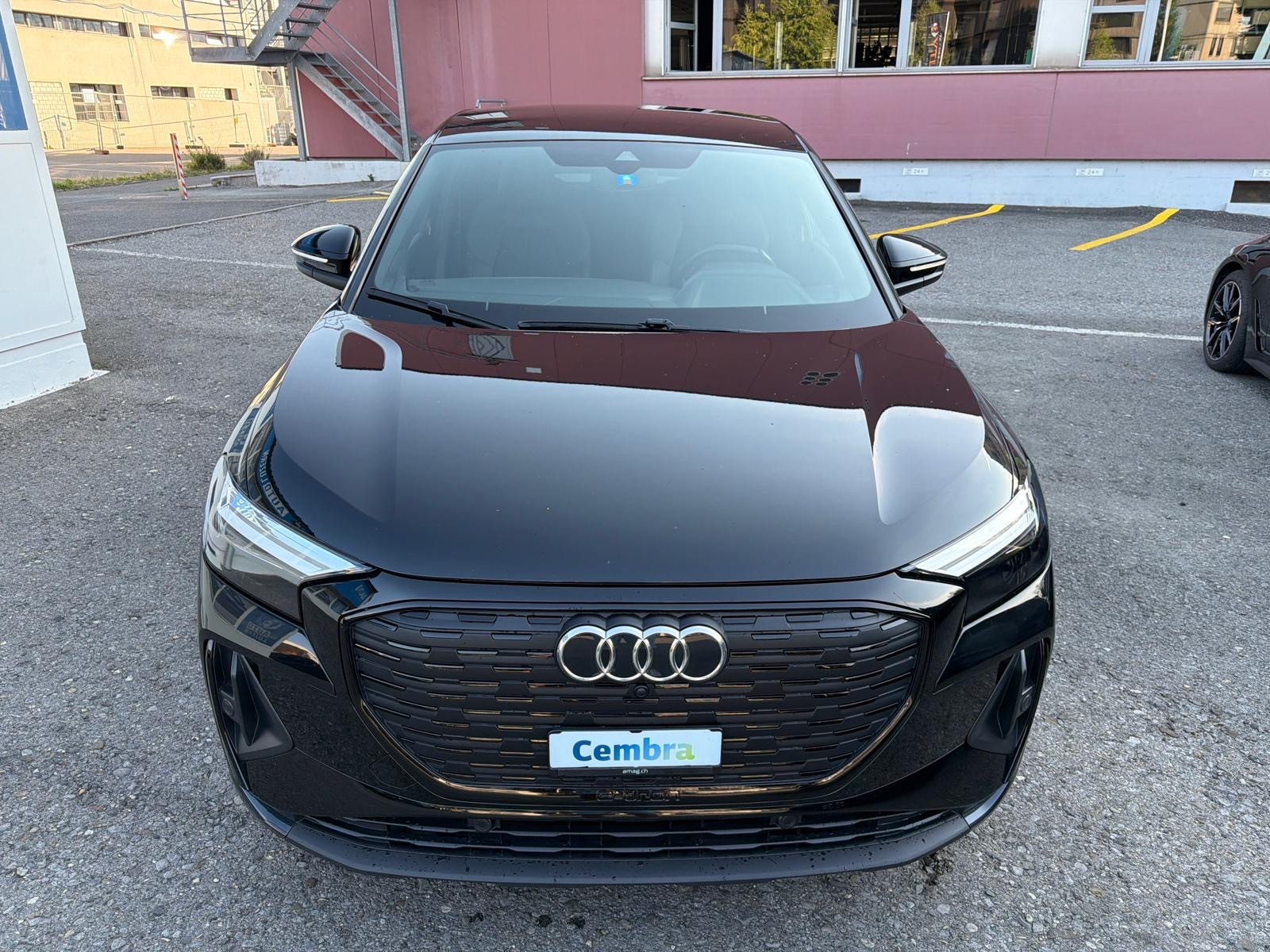 AUDI Q4 Sportback S-LINE e-tron 40-image-0