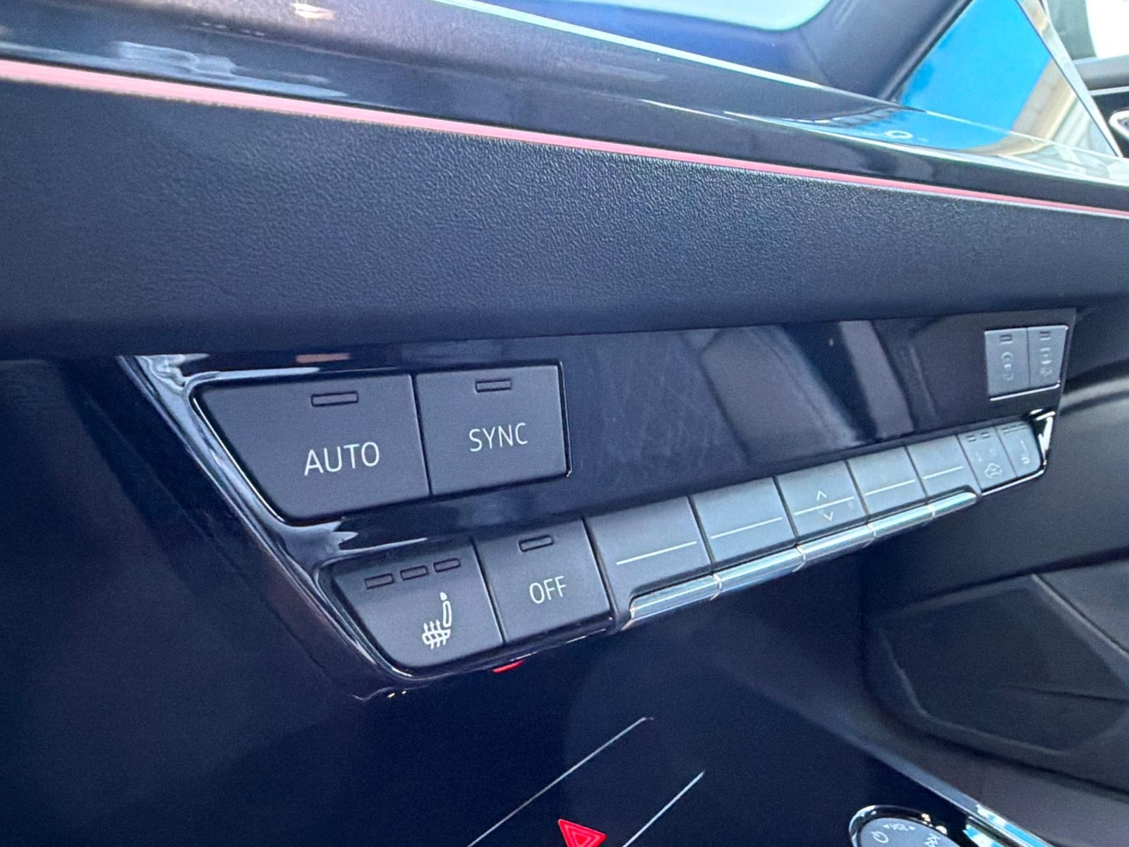 AUDI Q4 Sportback S-LINE e-tron 40-image-18