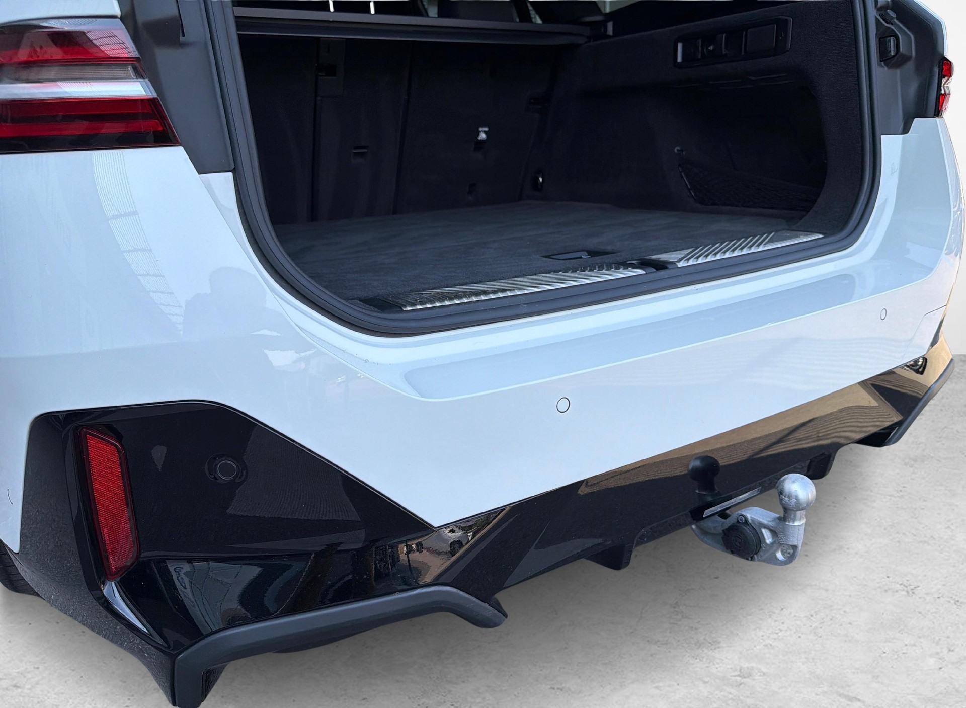 BMW 520d xDrive Touring M-Sport-image-18