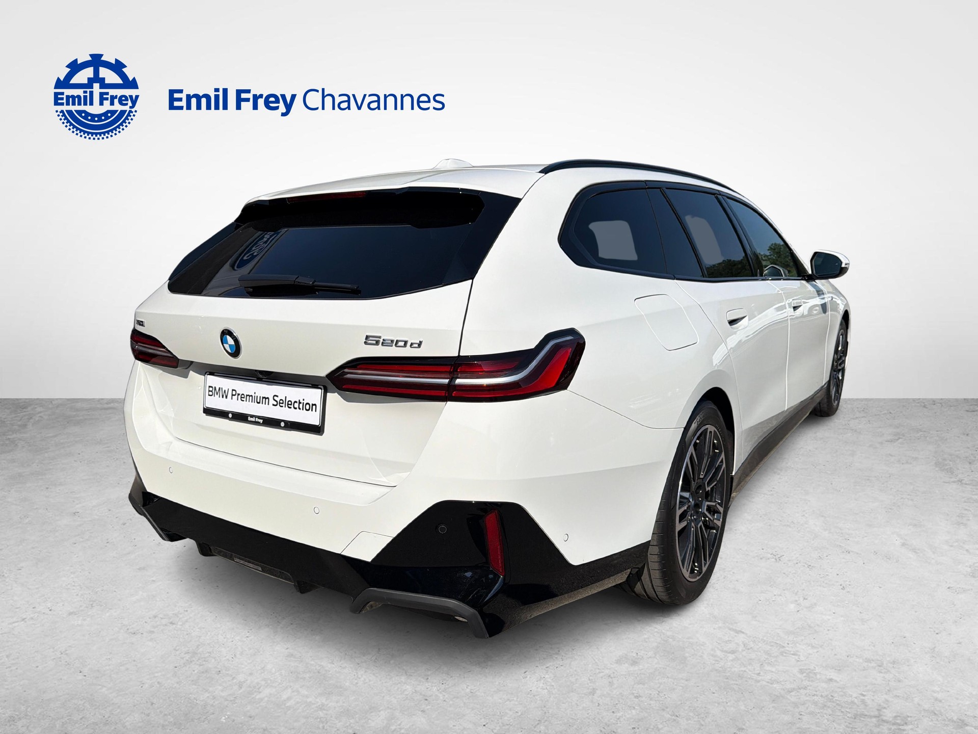 BMW 520d xDrive Touring M-Sport-image-3