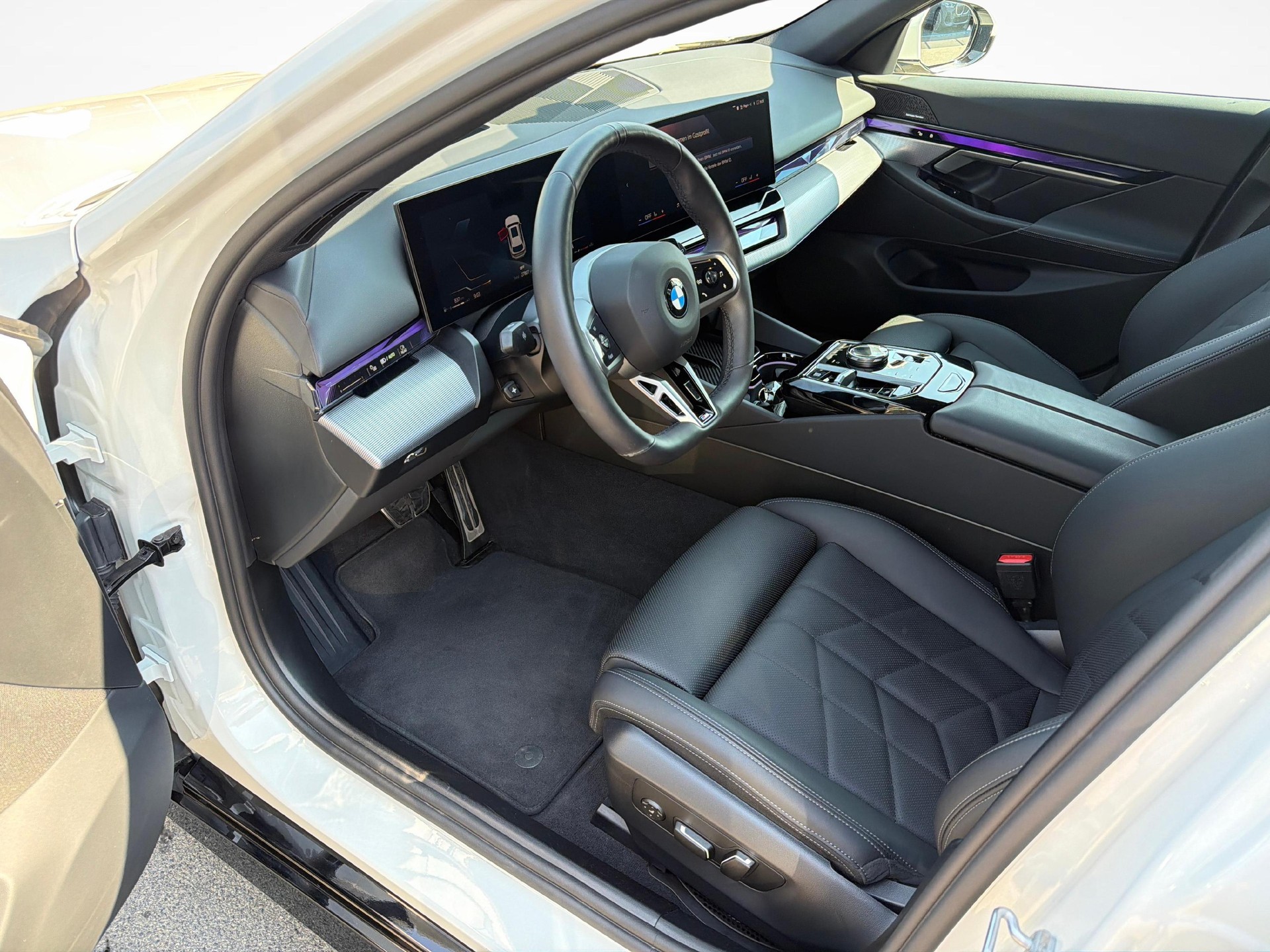 BMW 520d xDrive Touring M-Sport-image-8