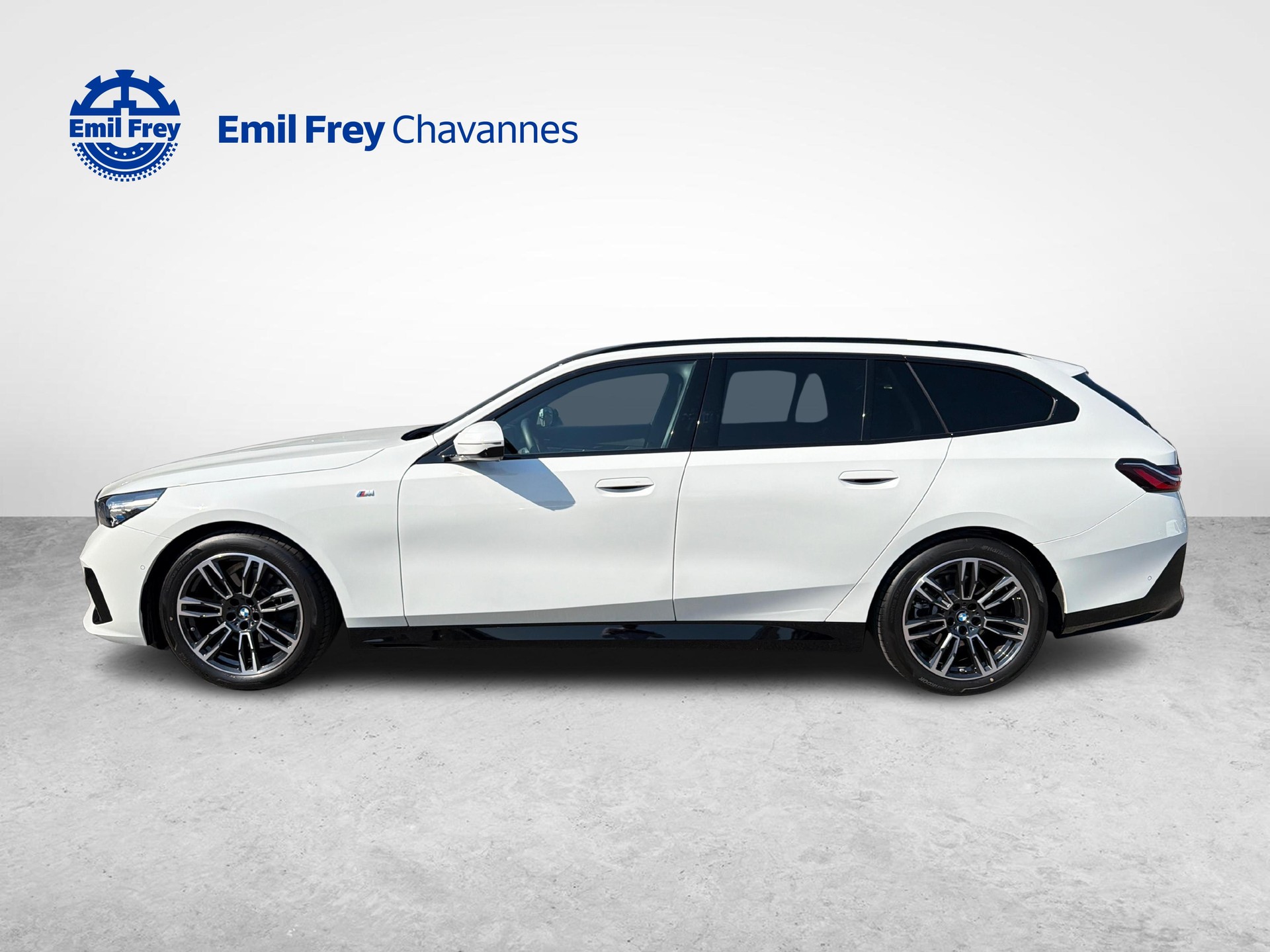 BMW 520d xDrive Touring M-Sport-image-4