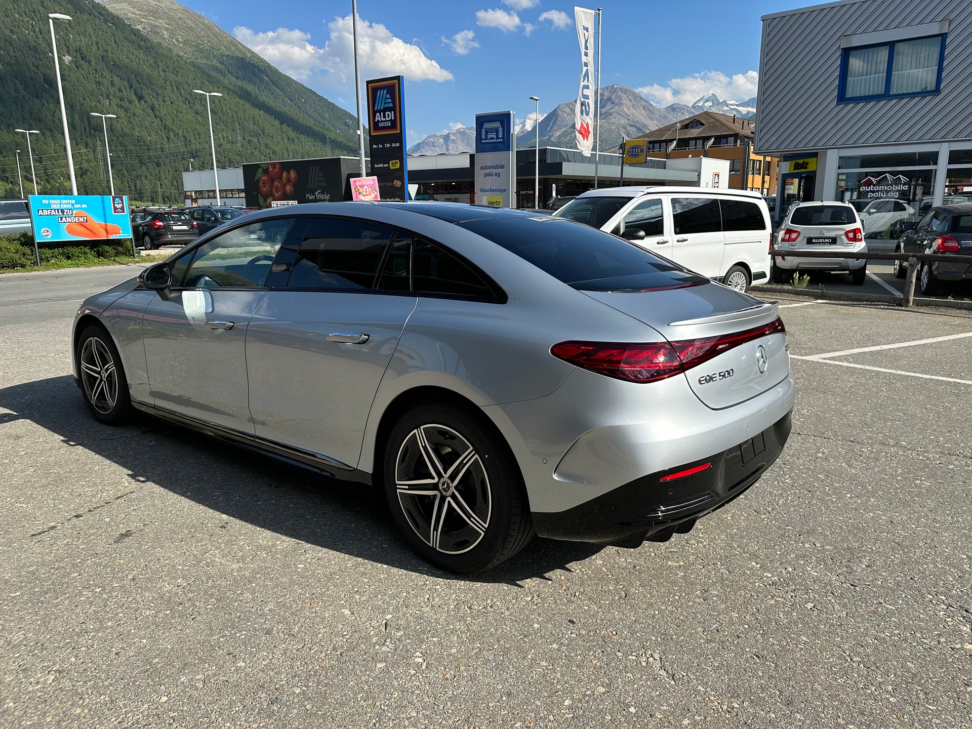 MERCEDES-BENZ EQE 500 AMG Line 4matic-image-6