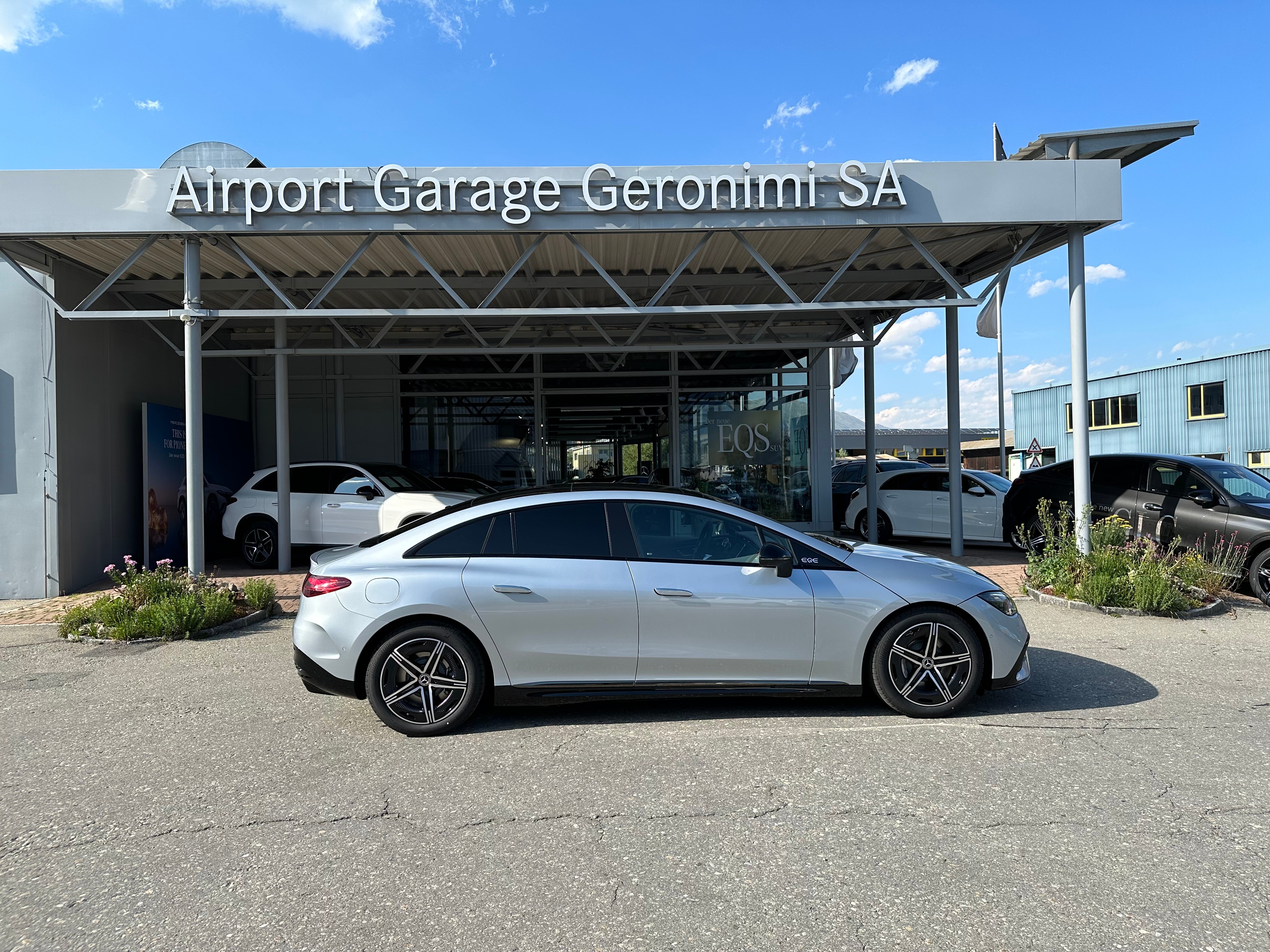 Car photo