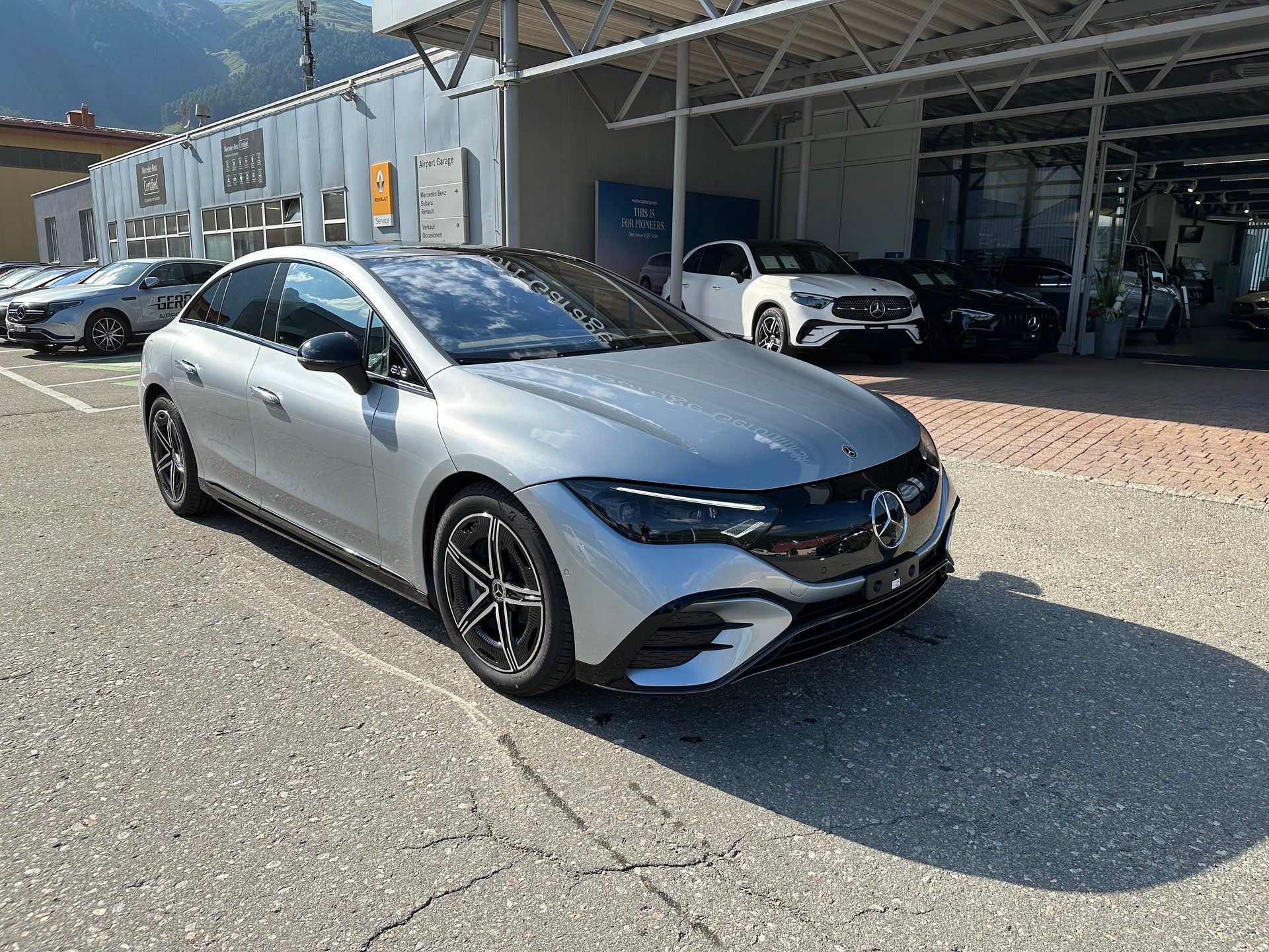 MERCEDES-BENZ EQE 500 AMG Line 4matic-showroom-element-2