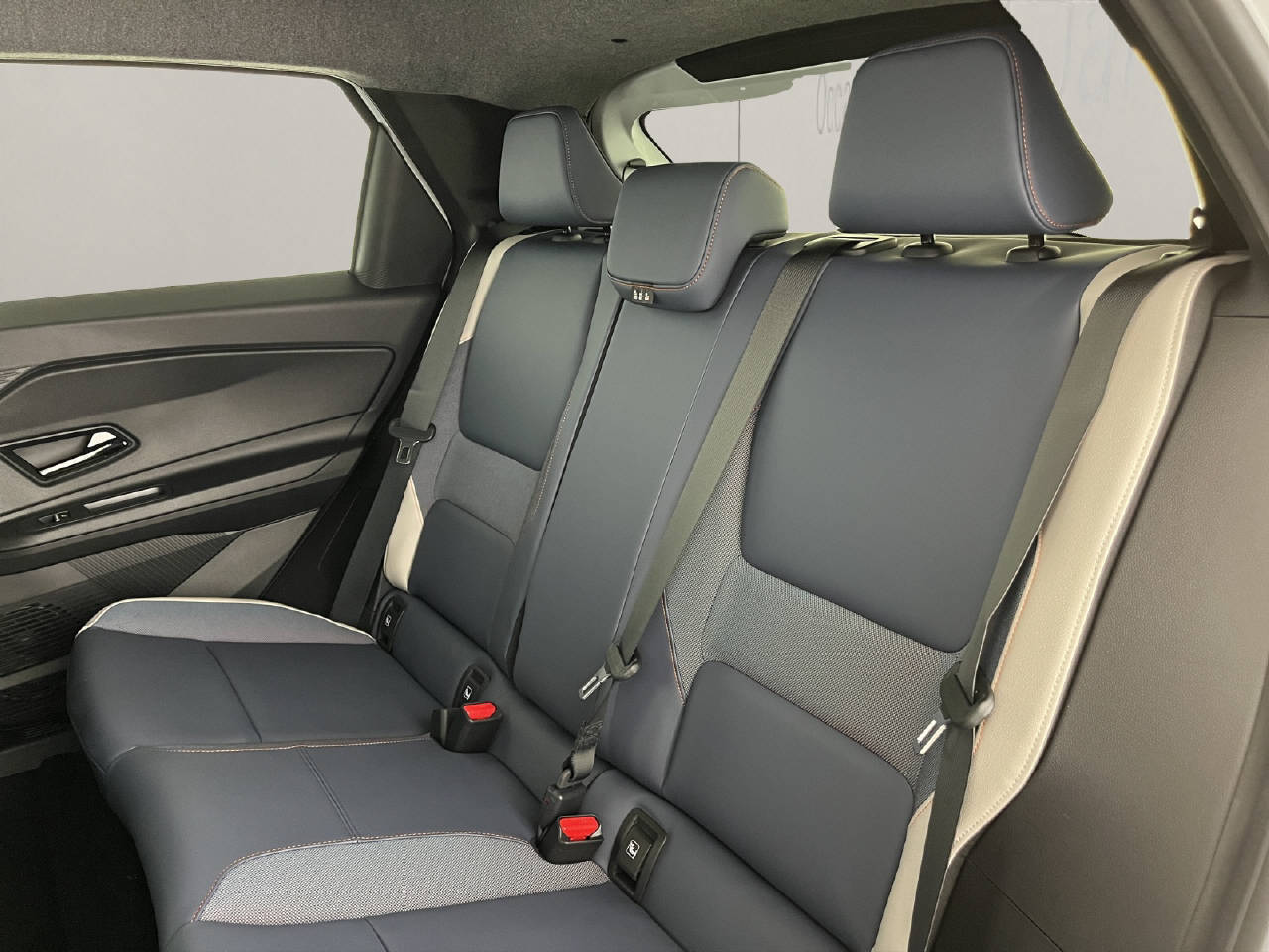 NISSAN Micra Evolve-image-16