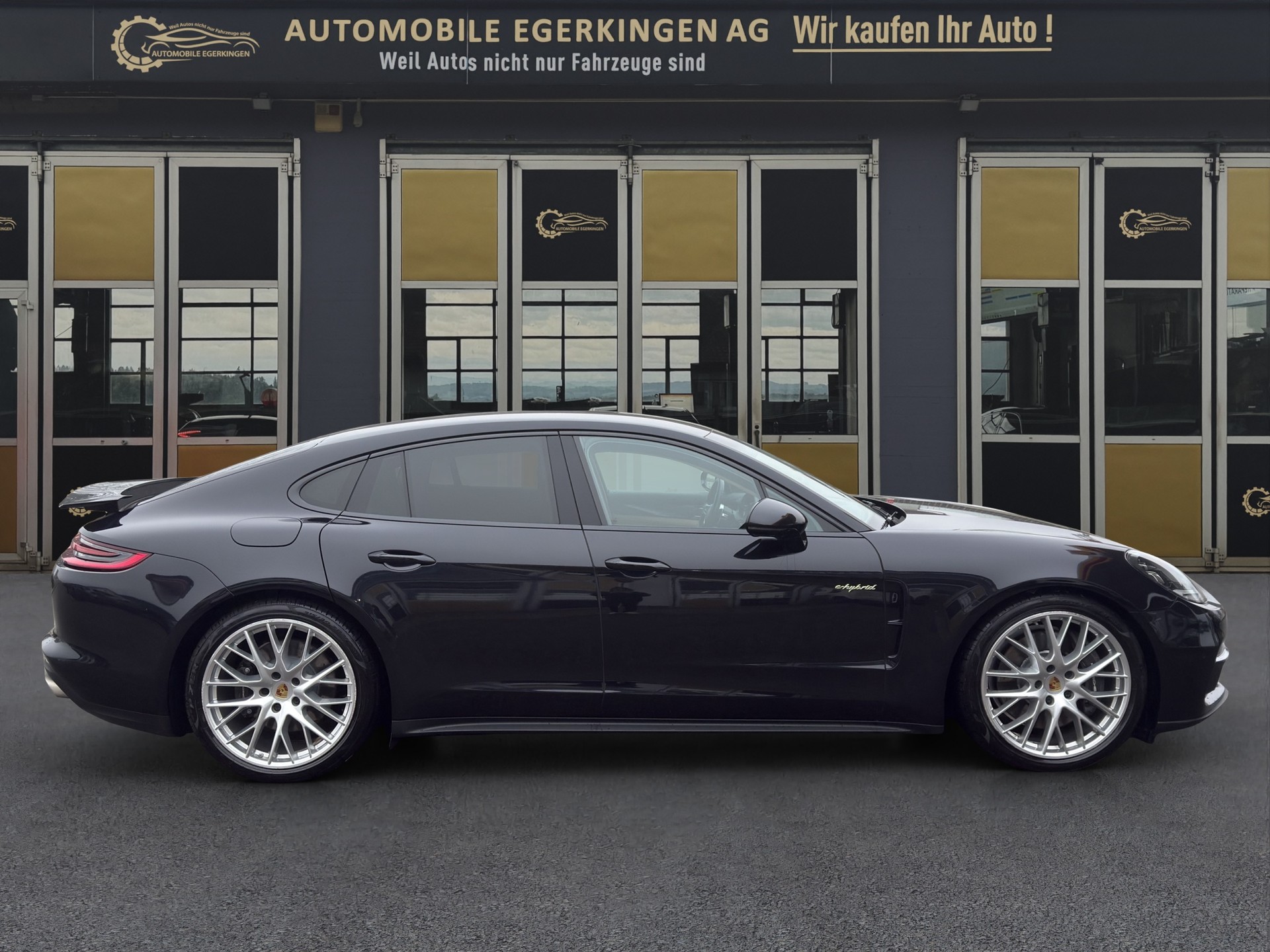 PORSCHE Panamera 2.9 V6 4 E-Hybrid-showroom-element-3