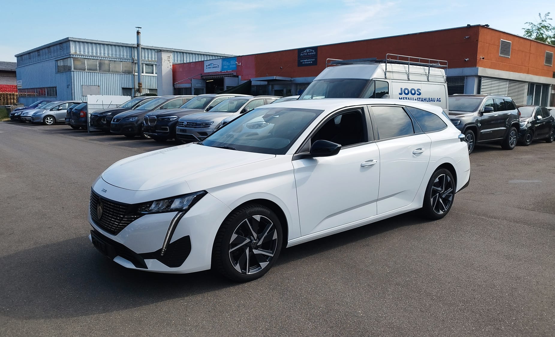PEUGEOT 308 SW 1.5 BlueHDI Allure Pack EAT8-image-1