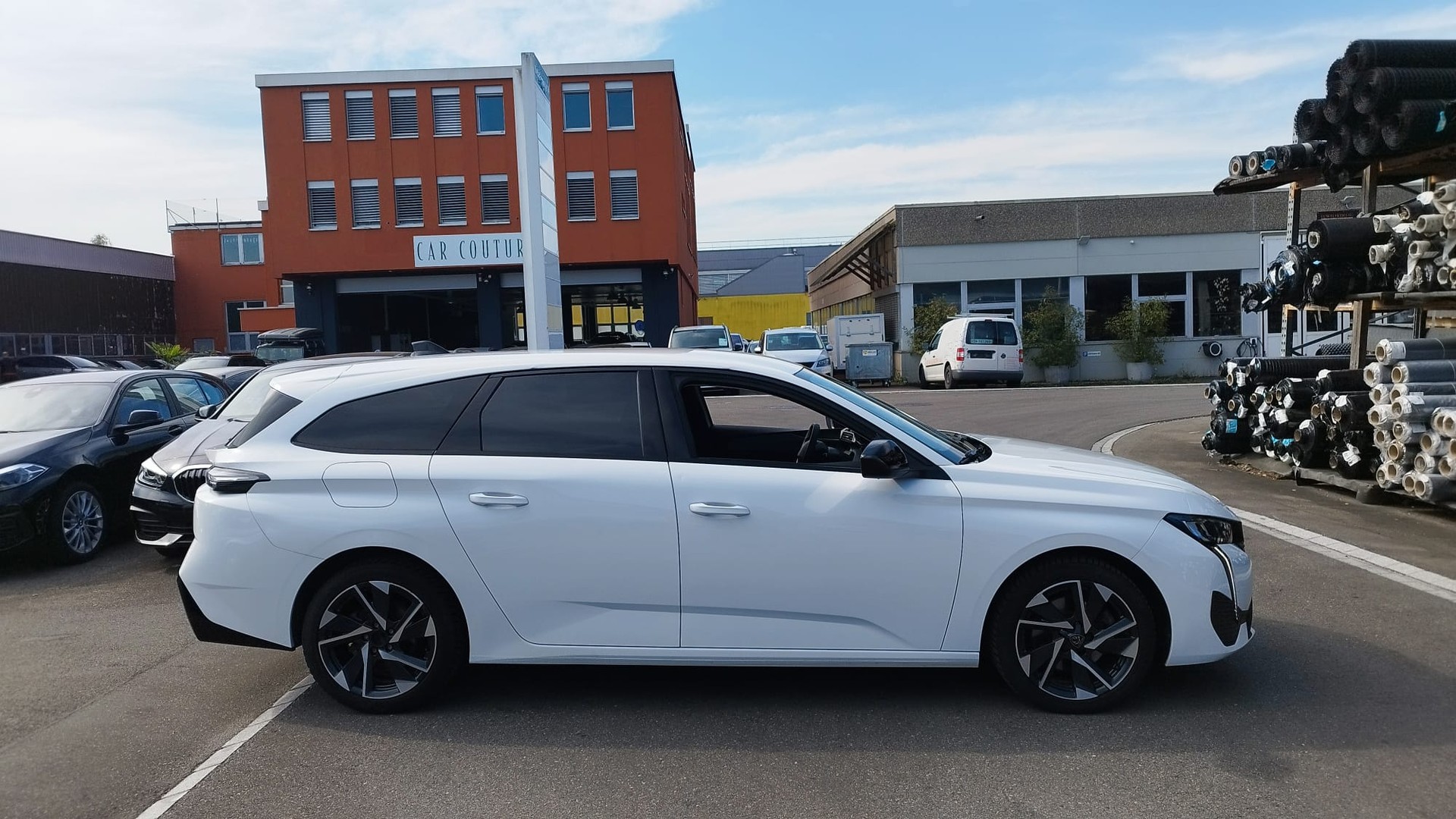 PEUGEOT 308 SW 1.5 BlueHDI Allure Pack EAT8-image-6