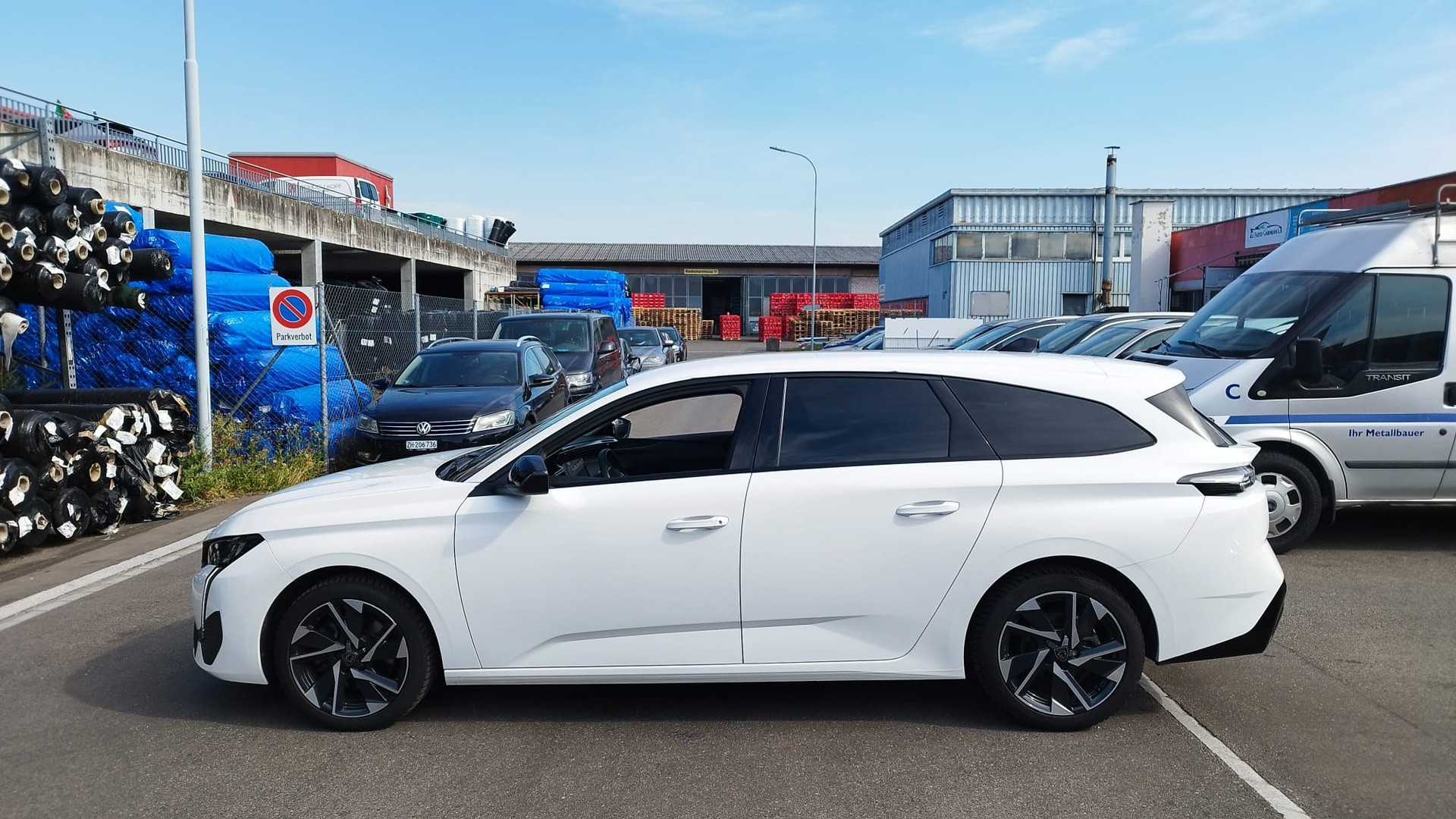 PEUGEOT 308 SW 1.5 BlueHDI Allure Pack EAT8-image-4