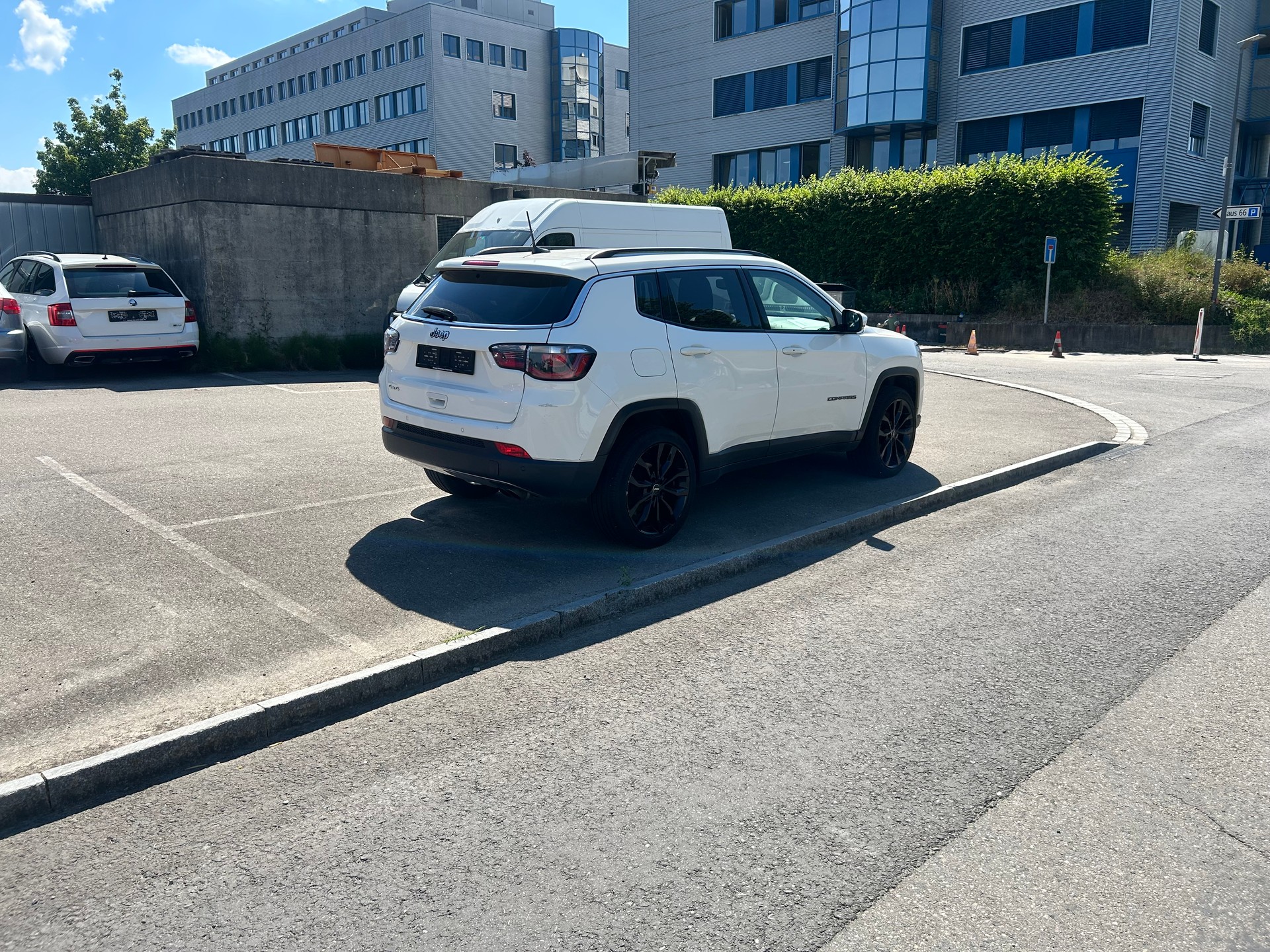 JEEP 1.4 Turbo Opening Edition AWD-image-2