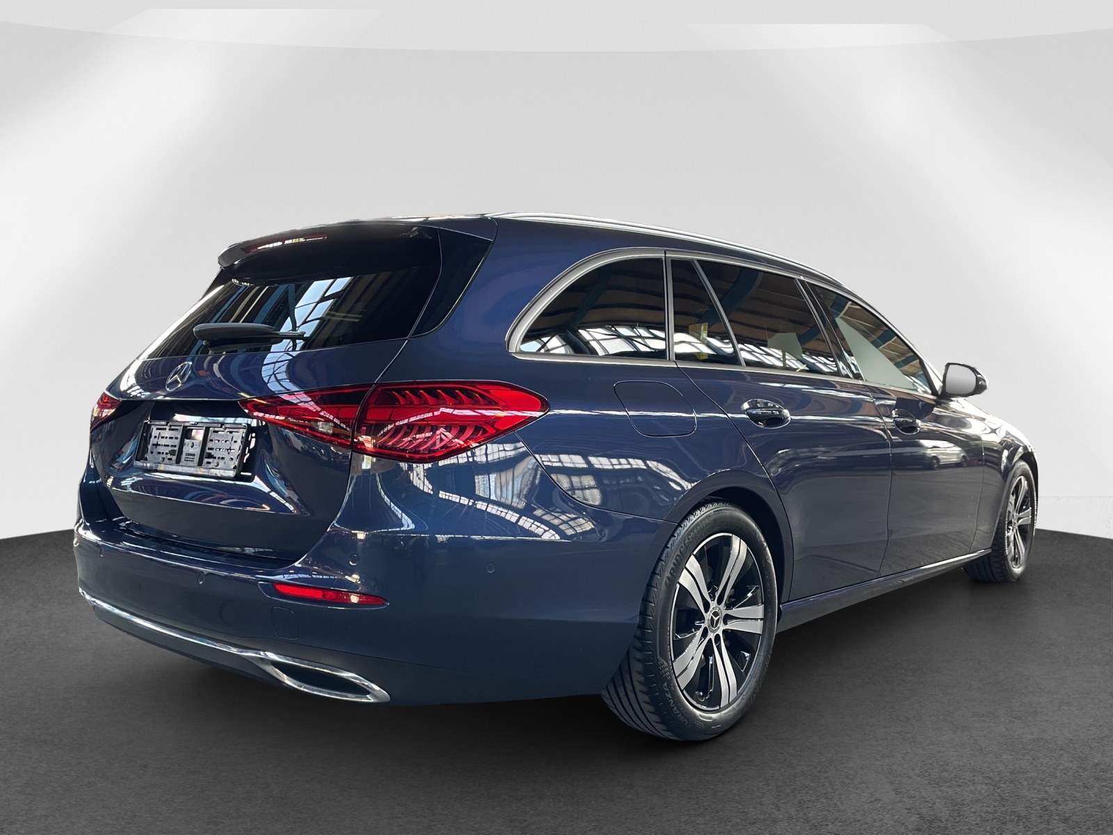 MERCEDES-BENZ C 220 d Avantgarde 4matic Kombi-image-5