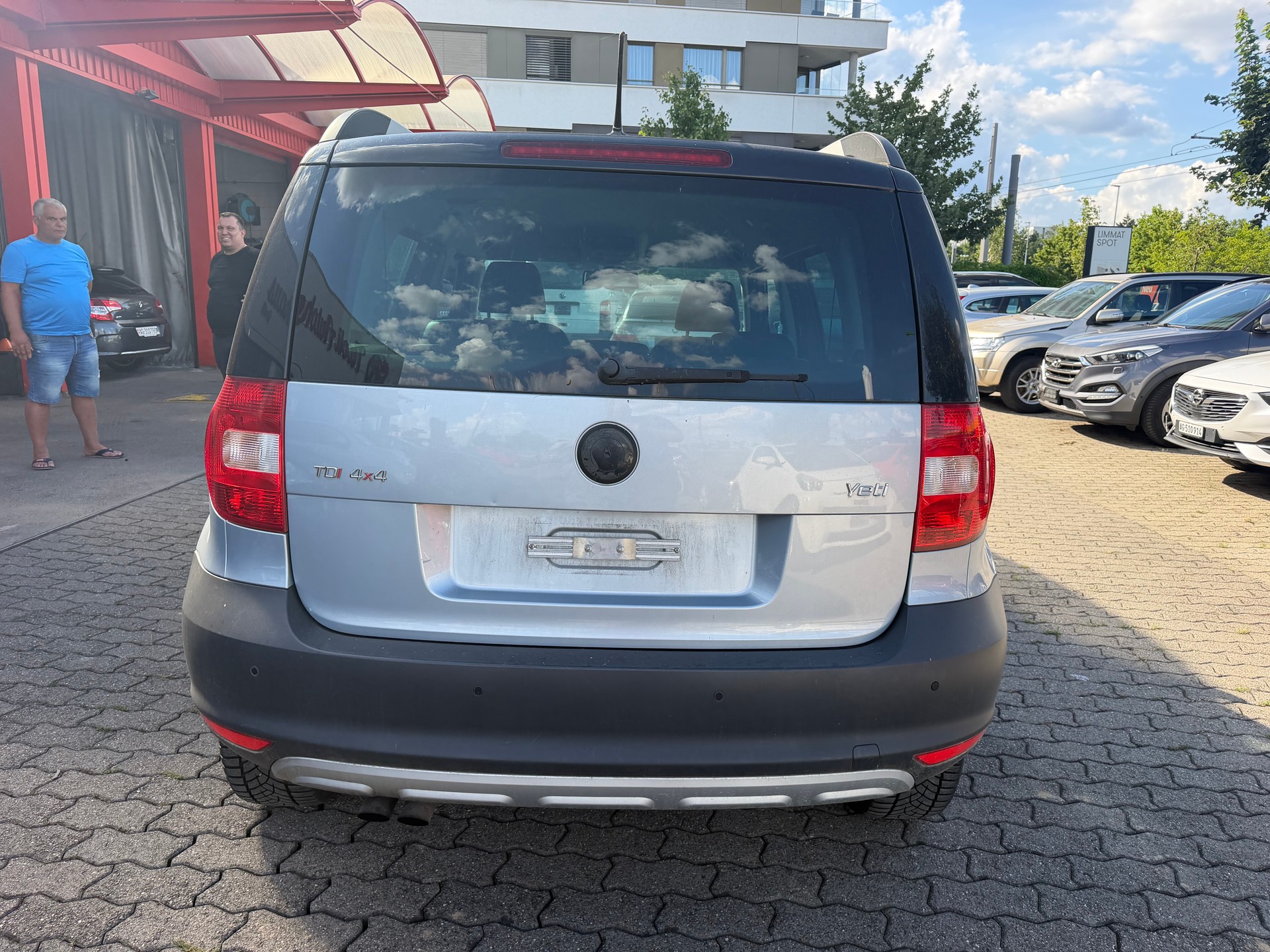 SKODA Yeti 2.0 TDI Elegance 4x4 DSG-image-5