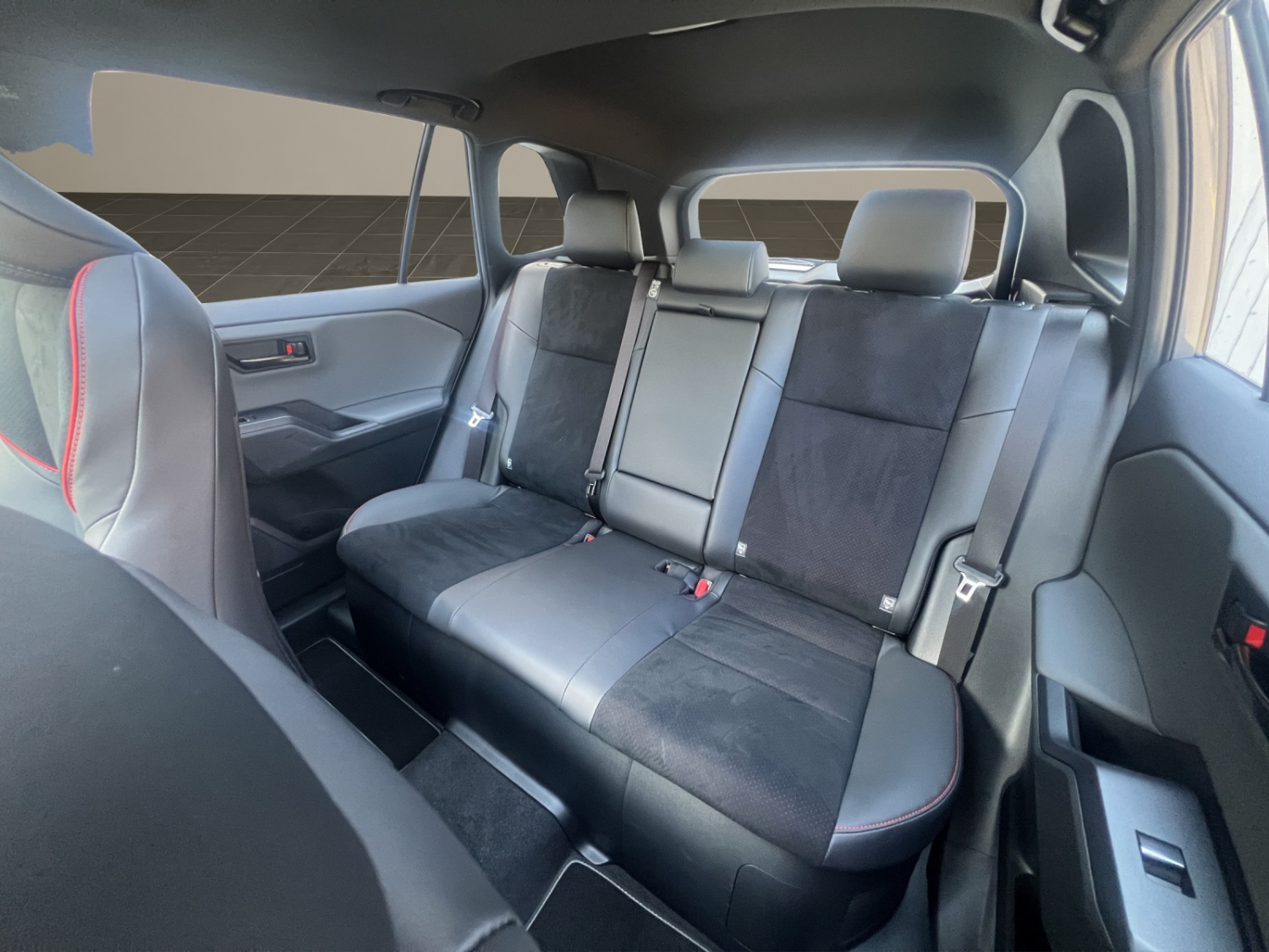 TOYOTA RAV4 2.5 HEV GR Sport-image-19