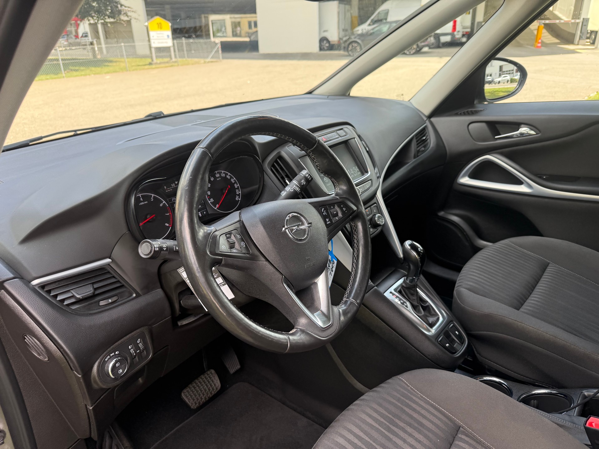 OPEL Zafira 1.4i 16V Turbo Enjoy Automatic-image-7
