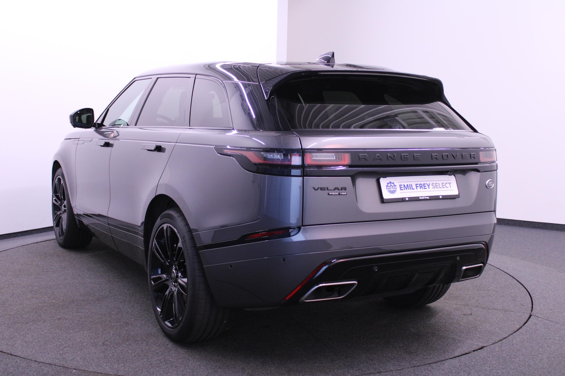 LAND ROVER Range Rover Velar 2.0 T 300 R-Dynamic HSE-image-3