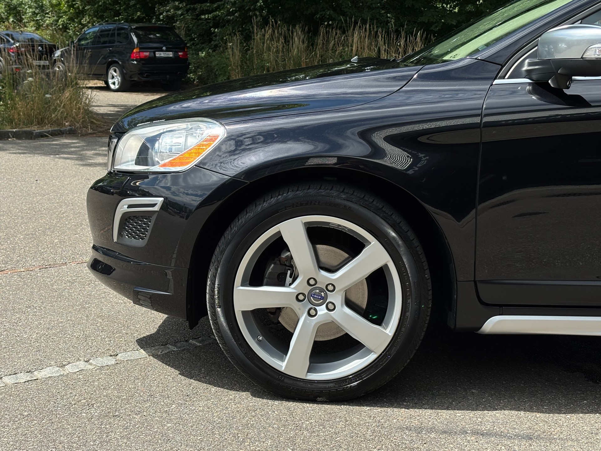 VOLVO XC60 3.0 T6 R-Design AWD-image-1