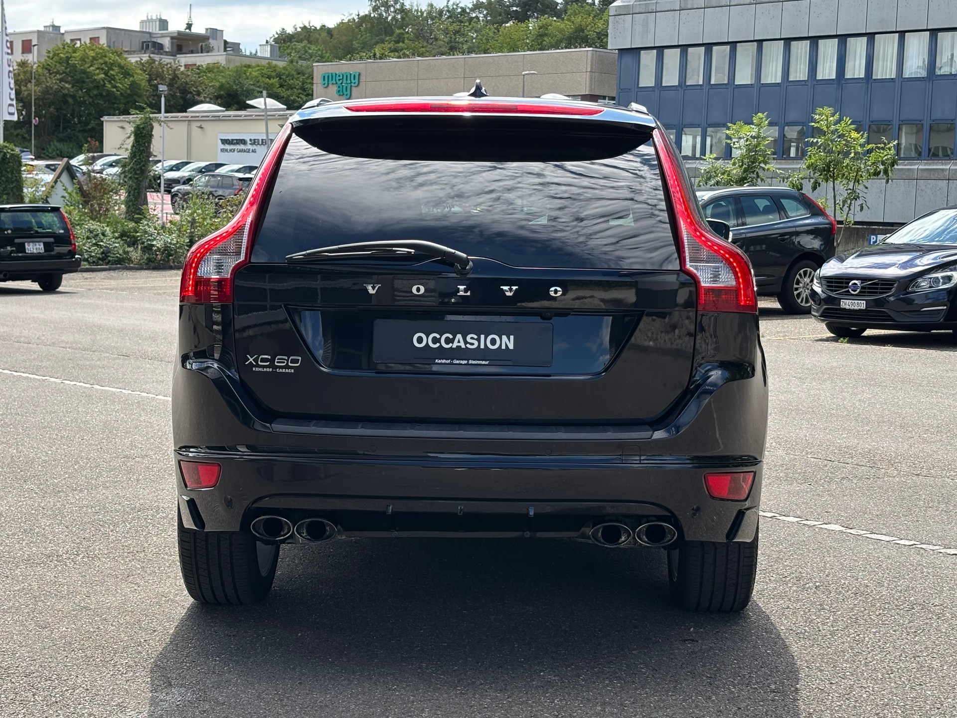 VOLVO XC60 3.0 T6 R-Design AWD-image-8