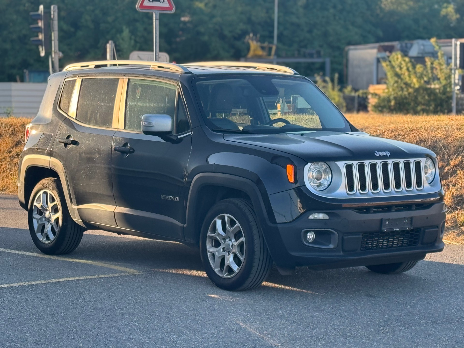 JEEP Renegade 1.4 Turbo Limited AWD-image-2