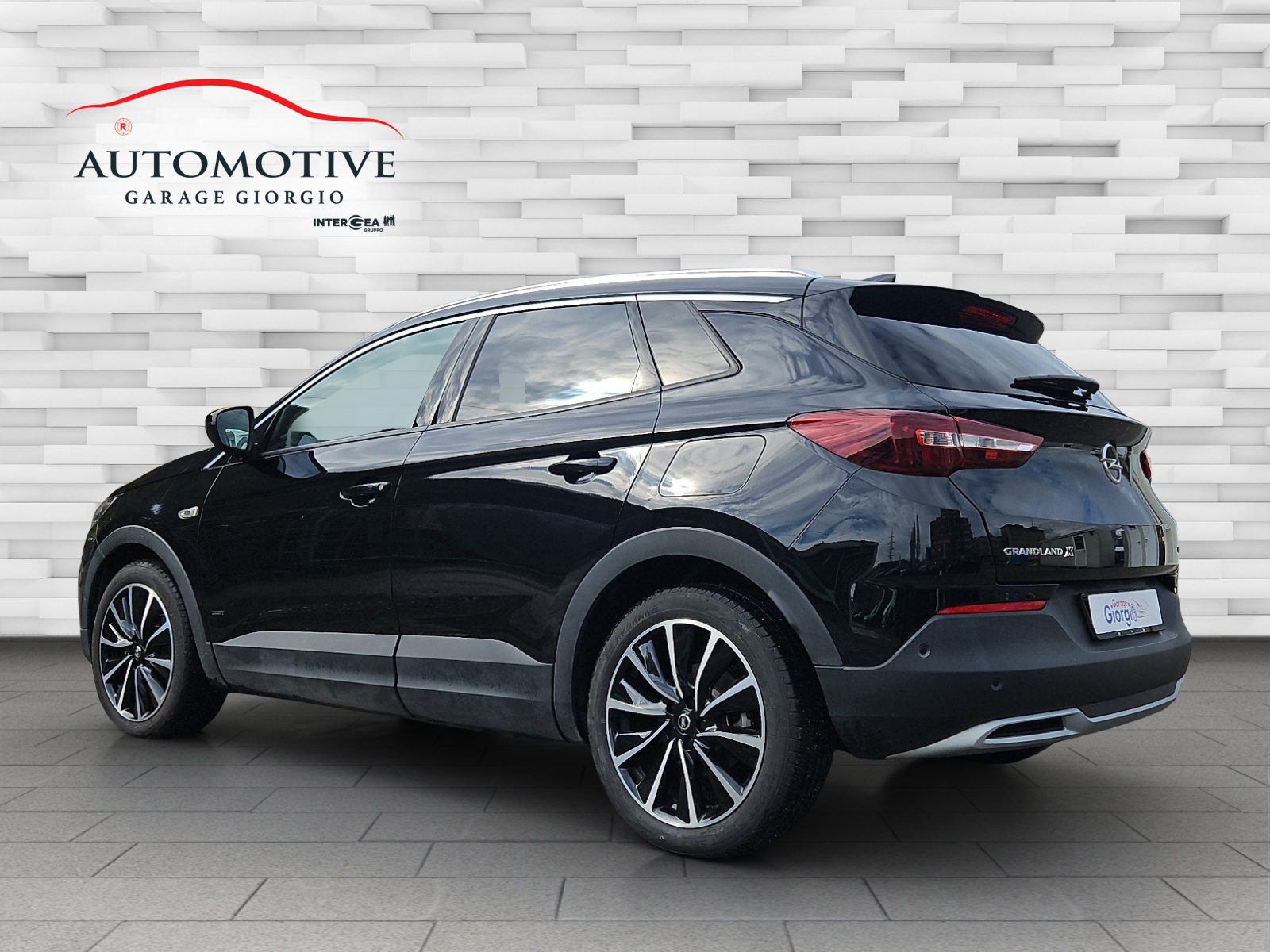 OPEL Grandland X 1.6 Hybrid4 Excellence Automatik-image-6