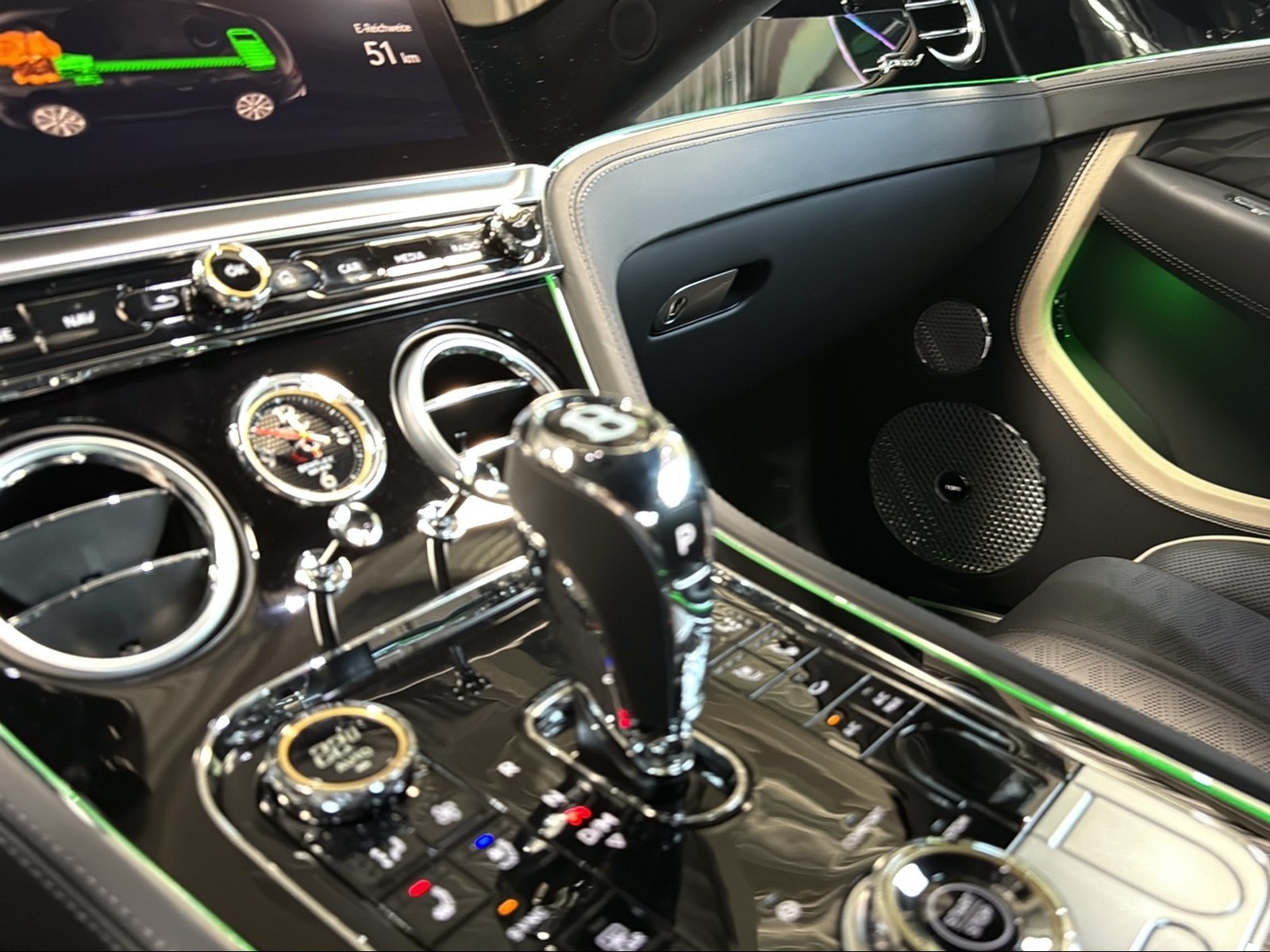 BENTLEY Continental GT 4.0 V8 PHEV Speed-image-14