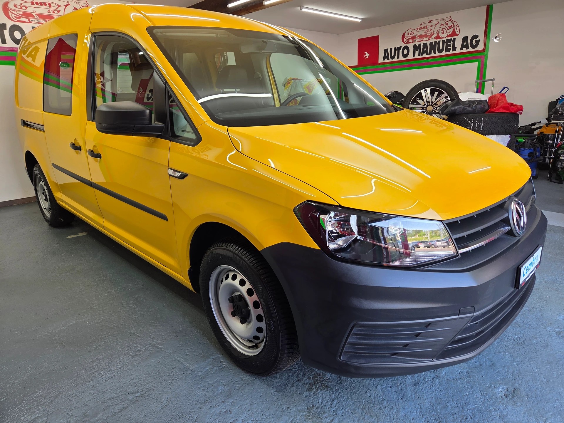 VW Caddy Maxi 1.0TSI BlueMotion Technology-image-2