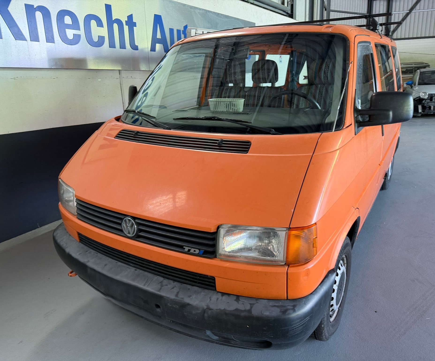 VW Caravelle 2.5DI ABS-image-1