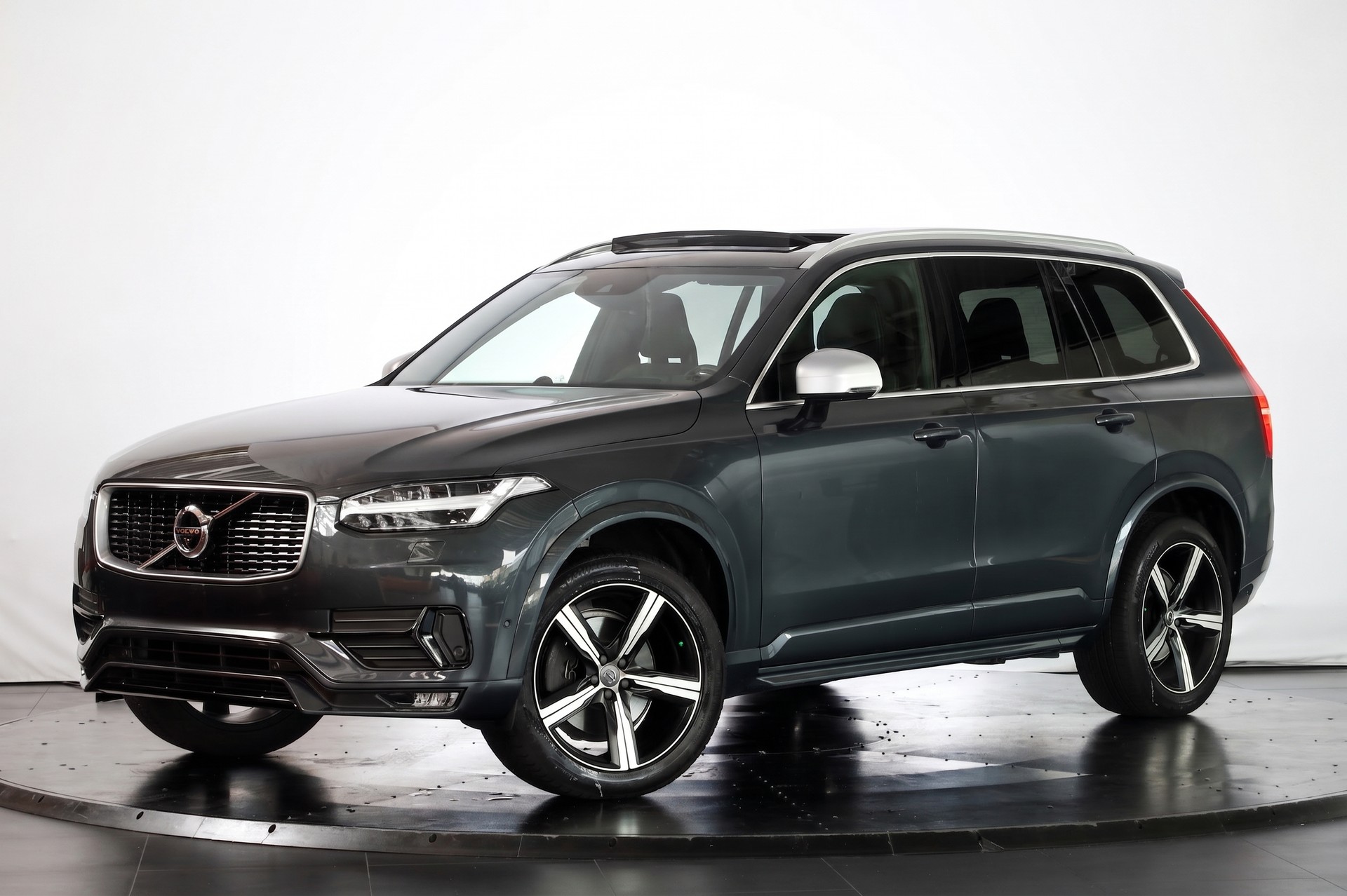 VOLVO XC90 T6 AWD R-Design Geartronic-image-5